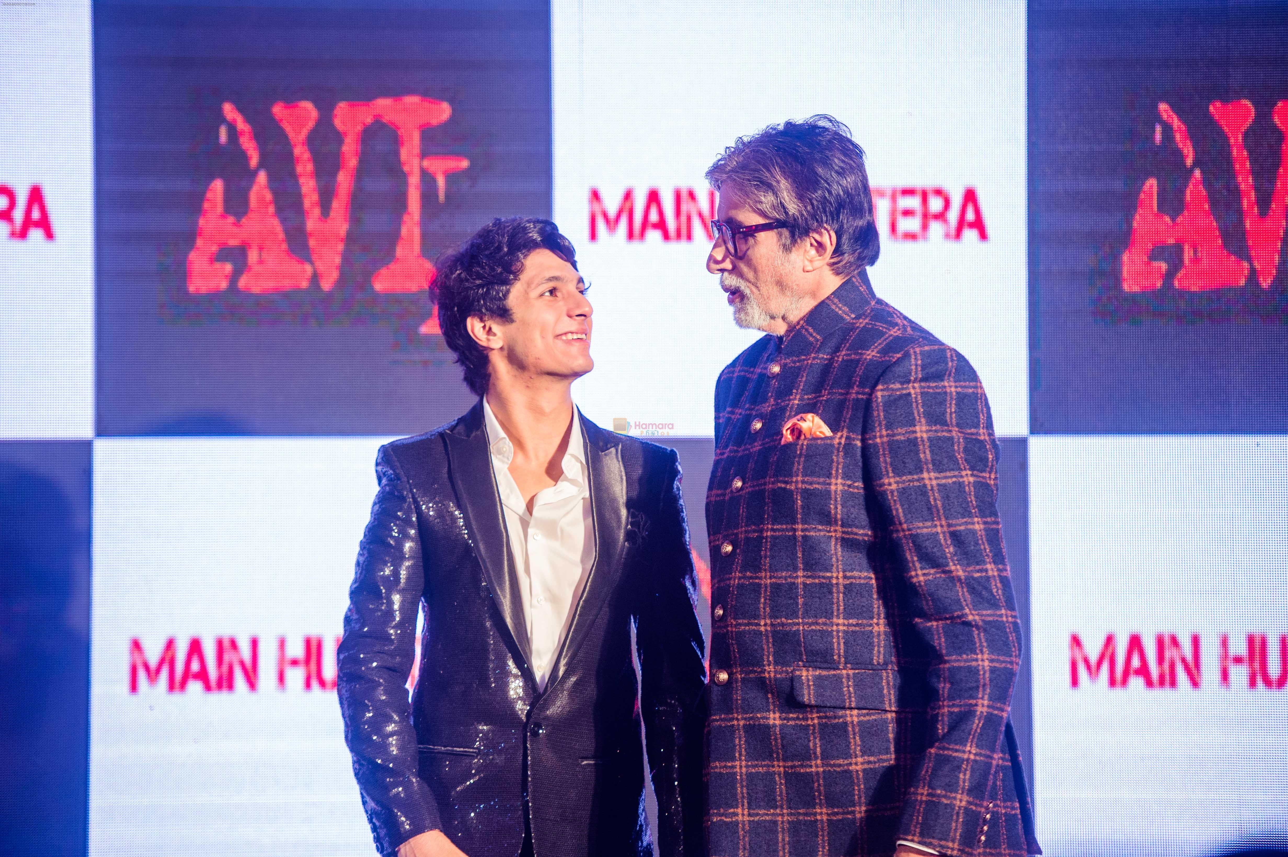 Amitabh Bachchan launches Avitesh Srivastava's song _Main Hua Tera_ in Marriot Courtyard, andheri on 19th Nov 2018