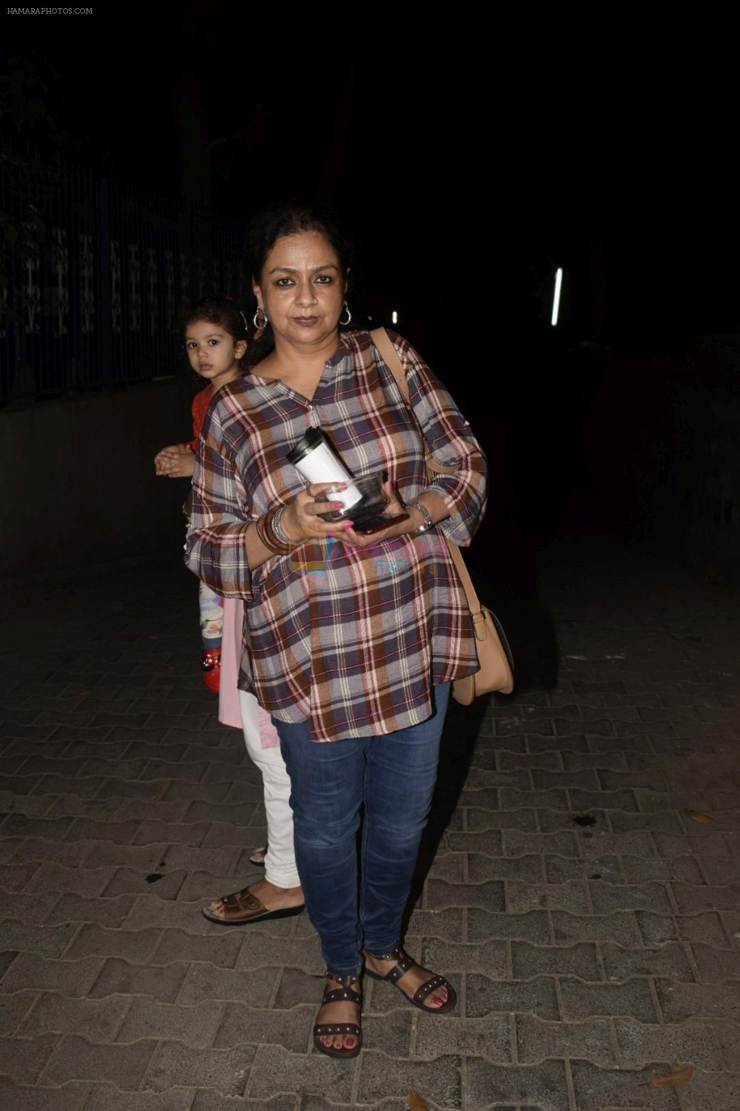 Neelima Azeem spotted at juhu on 19th Nov 2018