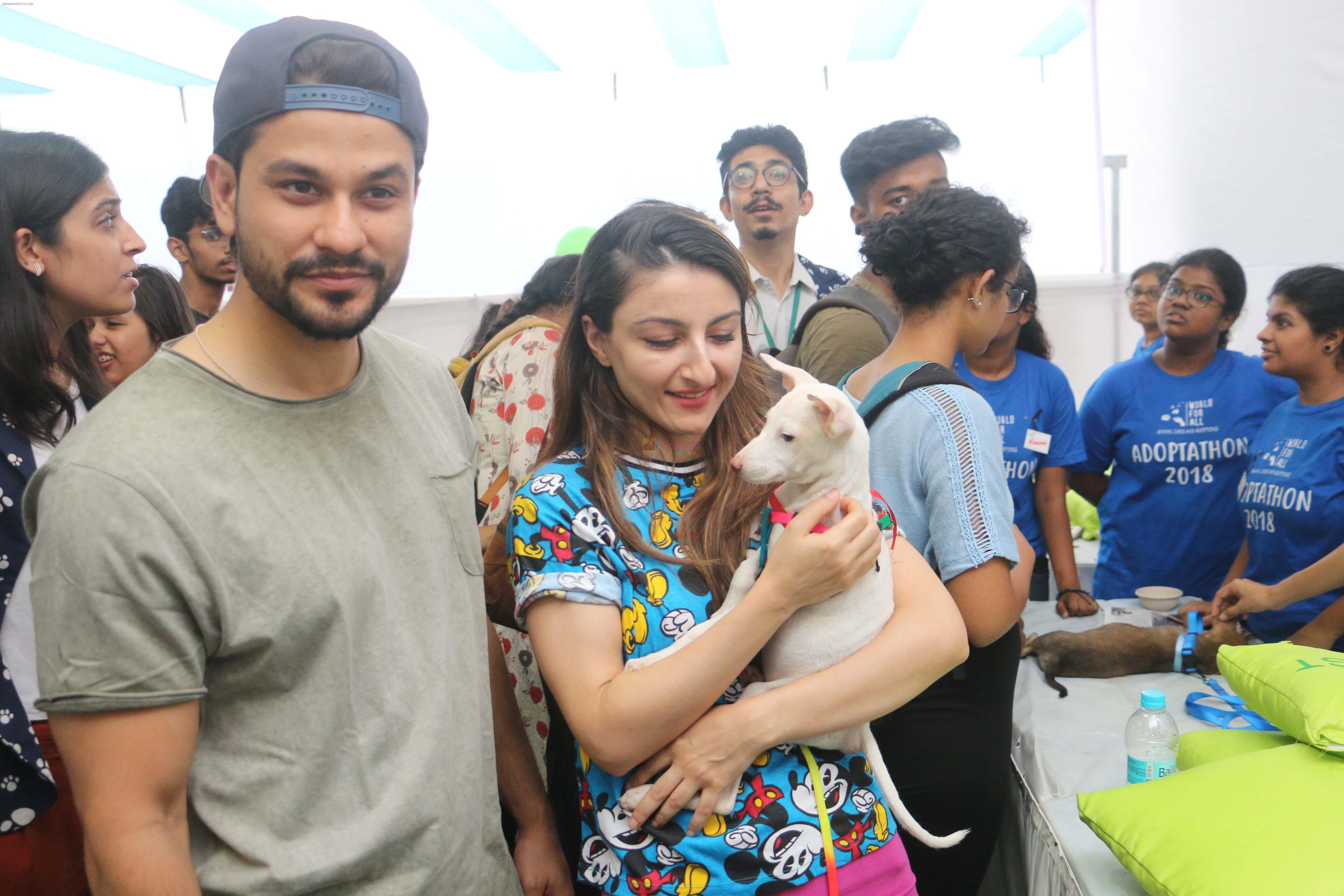 Soha Ali Khan, Kunal Khemu At Adapathon 2018 In Bandra on 2nd Dec 2018