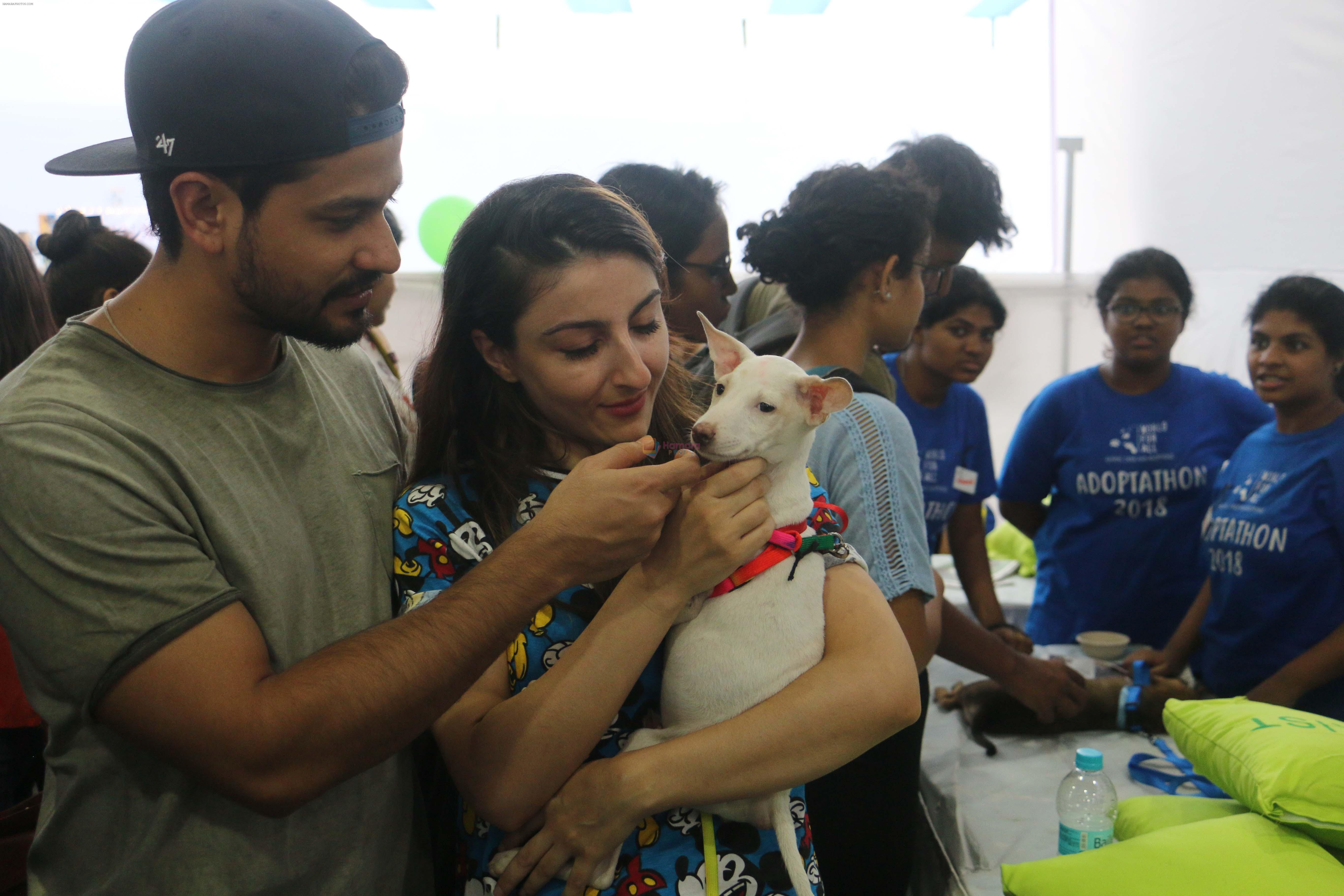 Soha Ali Khan, Kunal Khemu At Adapathon 2018 In Bandra on 2nd Dec 2018