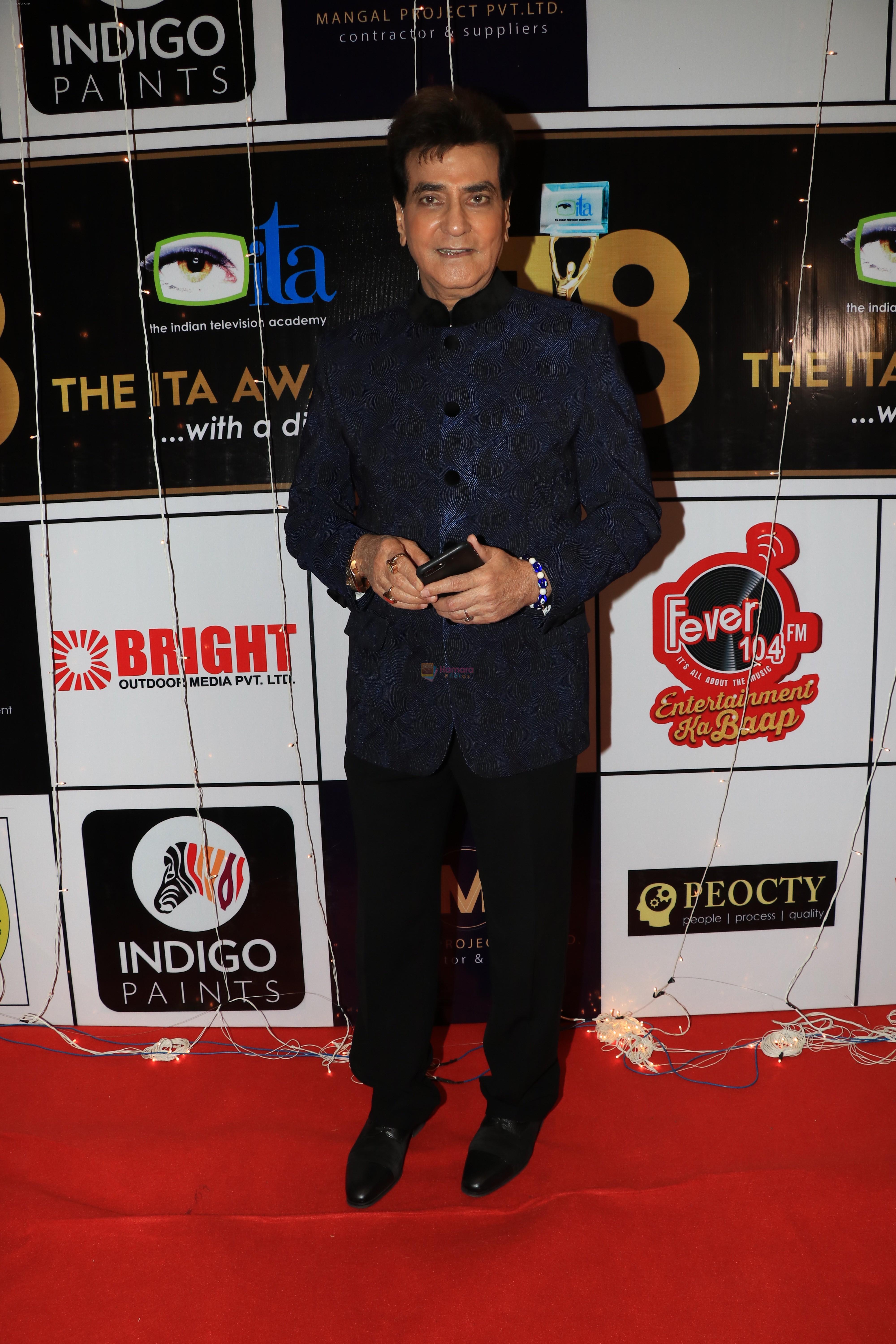 Jeetendra Kapoor at ITA awards on 11th Dec 2018
