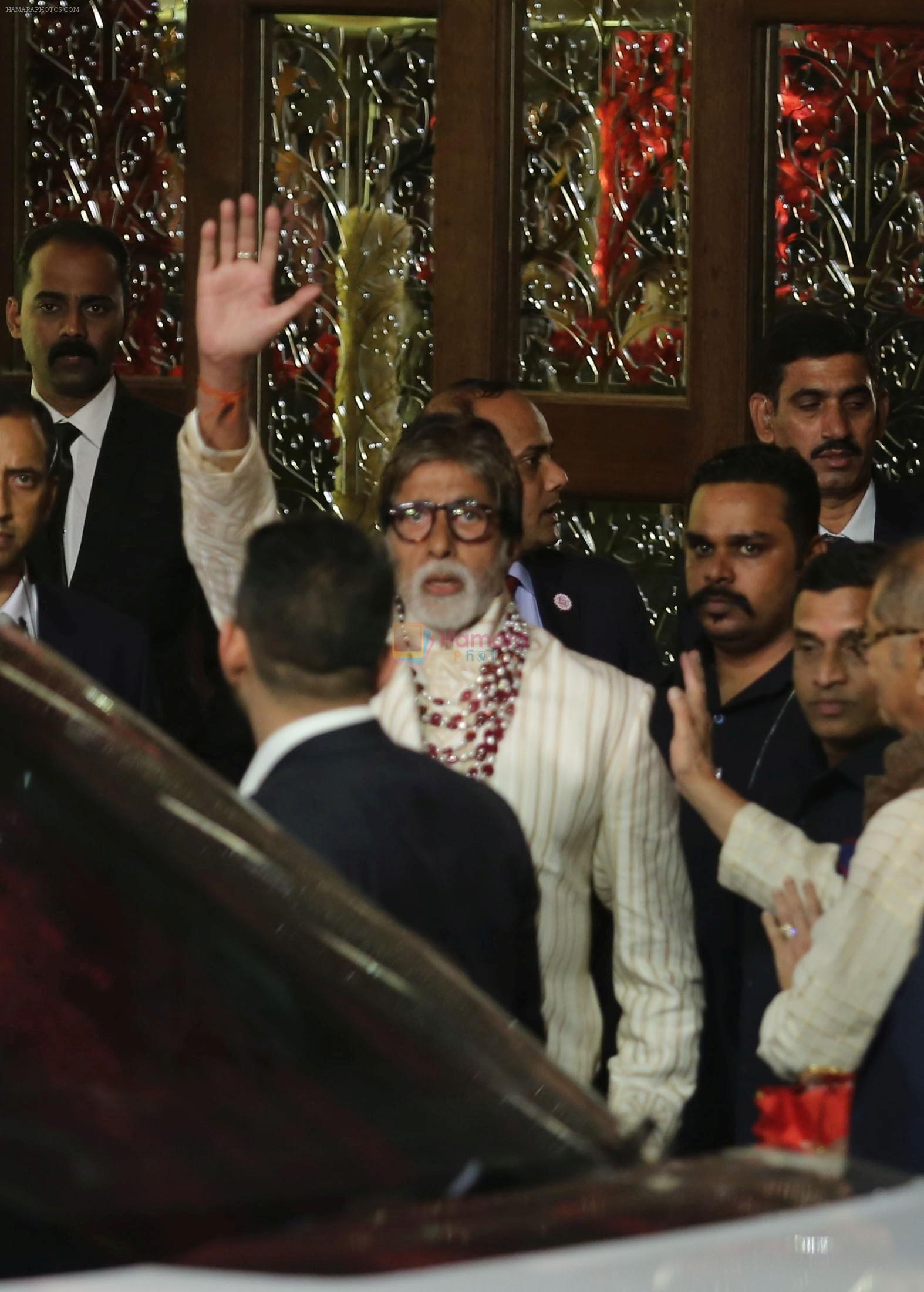 Amitabh Bachchan at Isha Ambani and Anand Piramal's wedding on 12th Dec 2018