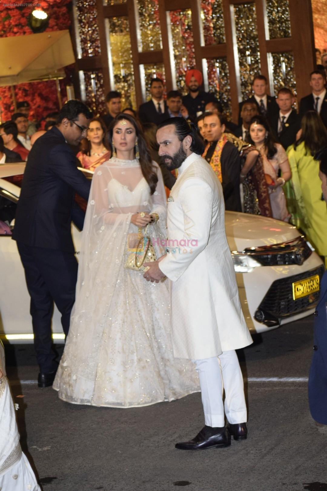 Kareena Kapoor, Saif Ali Khan at Isha Ambani and Anand Piramal's wedding on 12th Dec 2018