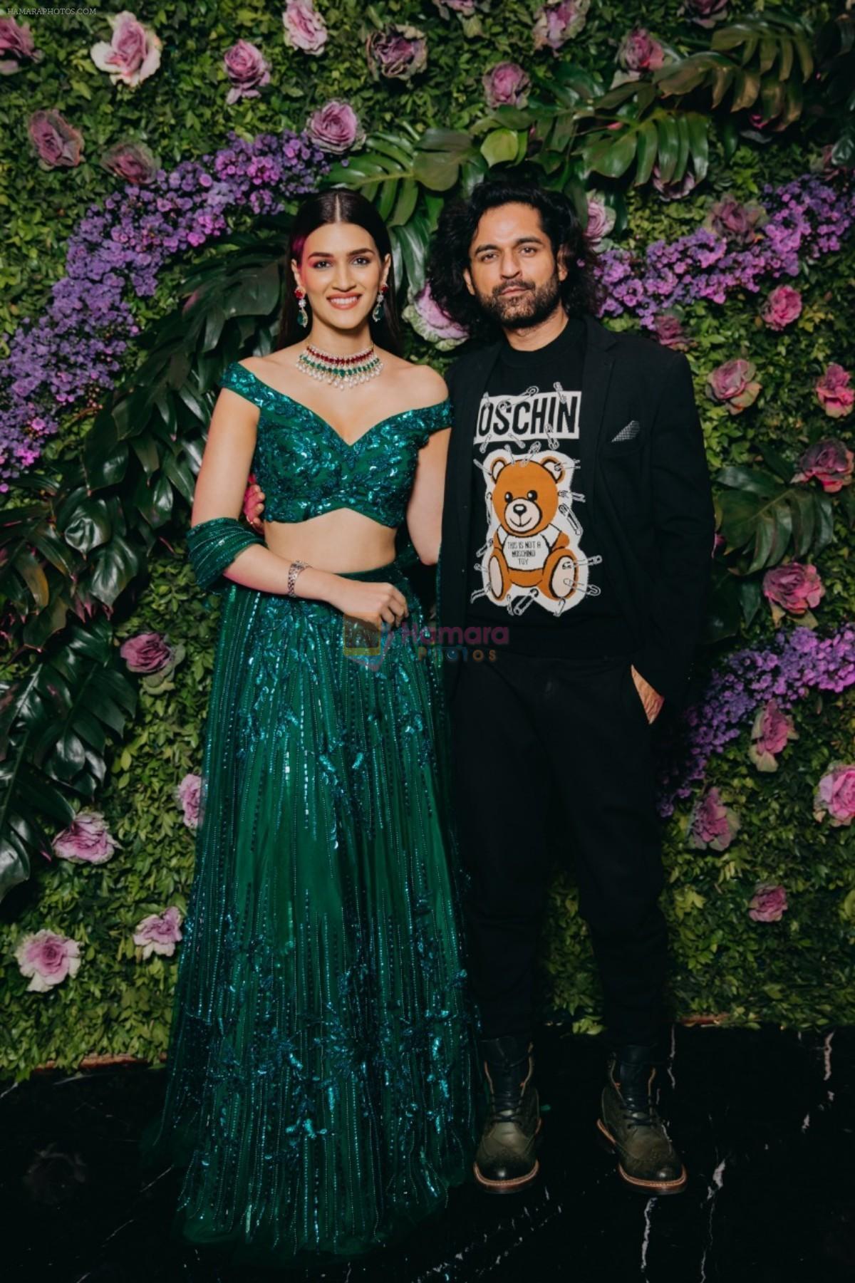 Kriti Sanon at Dinesh Vijan and Pramita Tanwar's wedding reception in jw marriott juhu on 15th Dec 2018