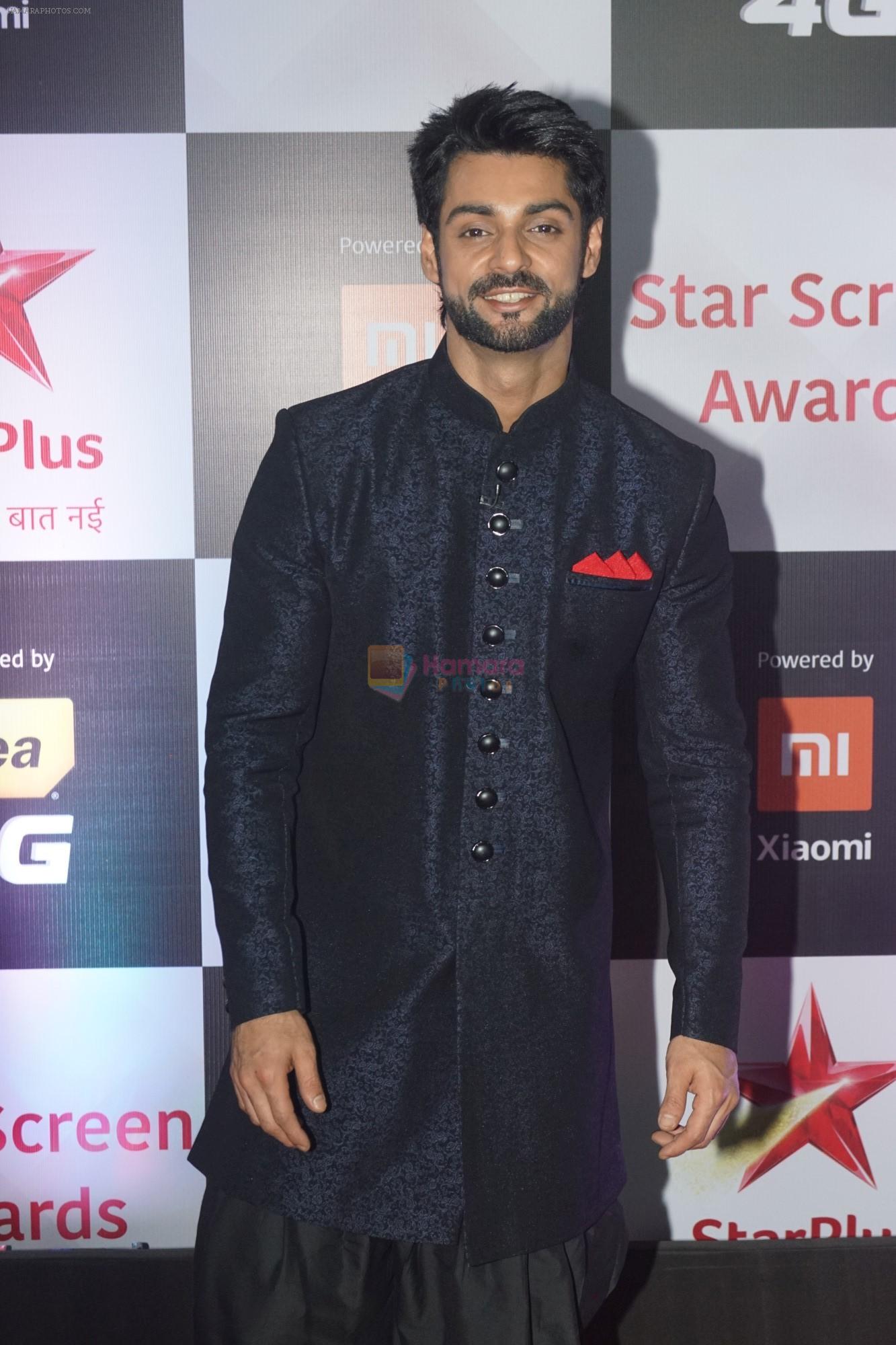 Karan Wahi at Red Carpet of Star Screen Awards 2018 on 16th Dec 2018