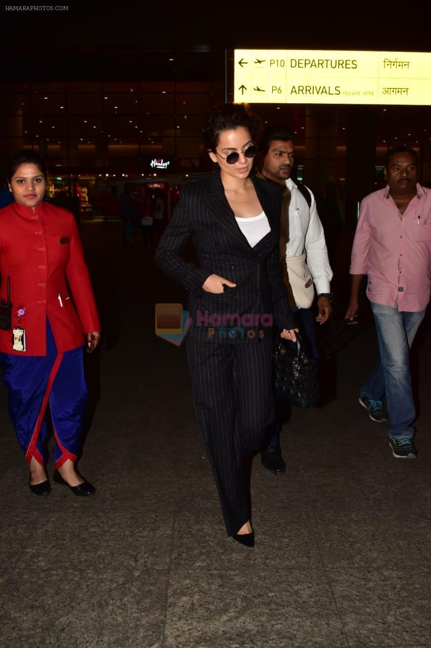 Kangana Ranaut spotted at airport on 2nd Jan 2019