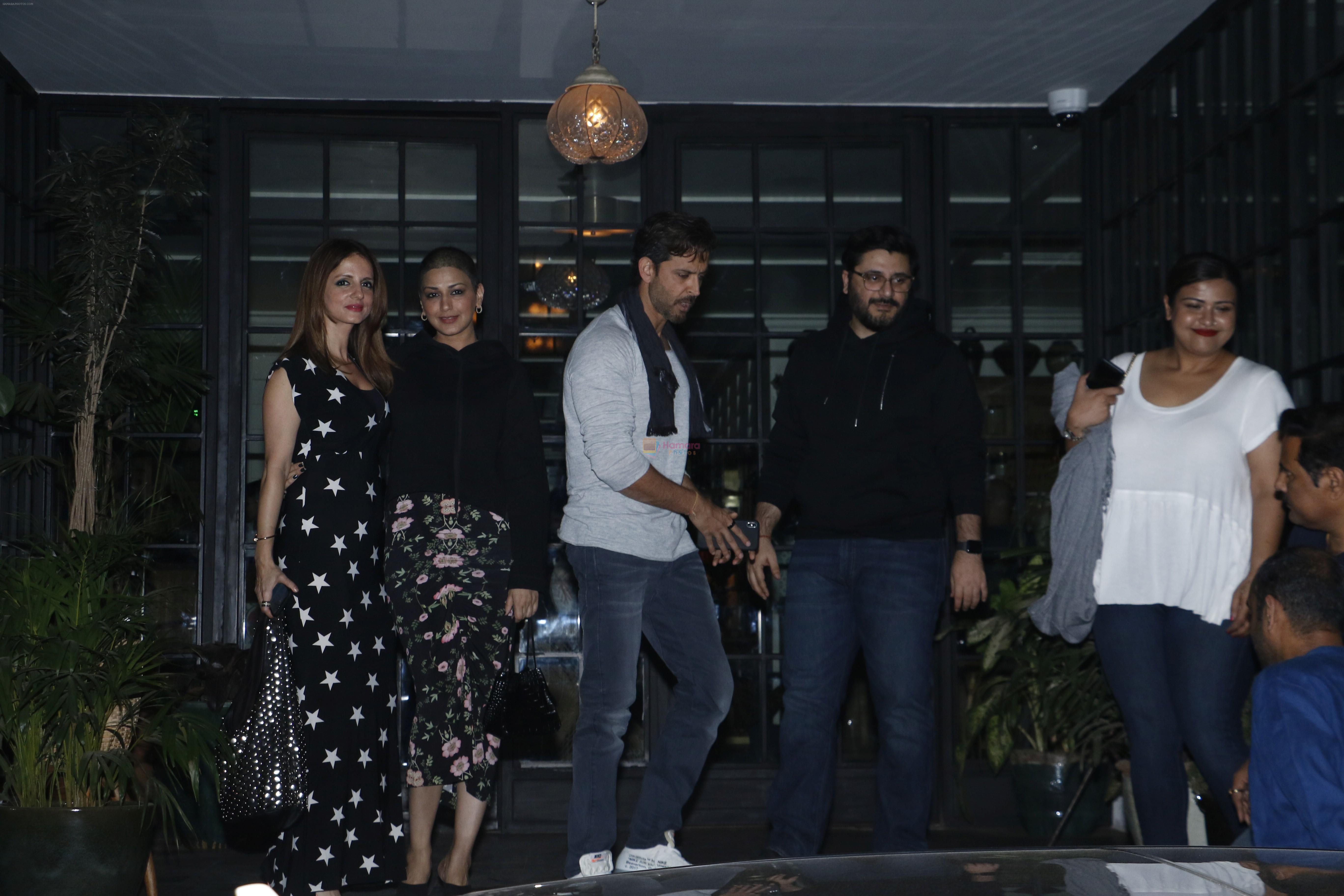 Suzanne Khan, Sonali Bendre, Hrithik Roshan, Goldie Behl at Hrithik Roshan birthday celebration at Soho House juhu on 10th Jan 2019