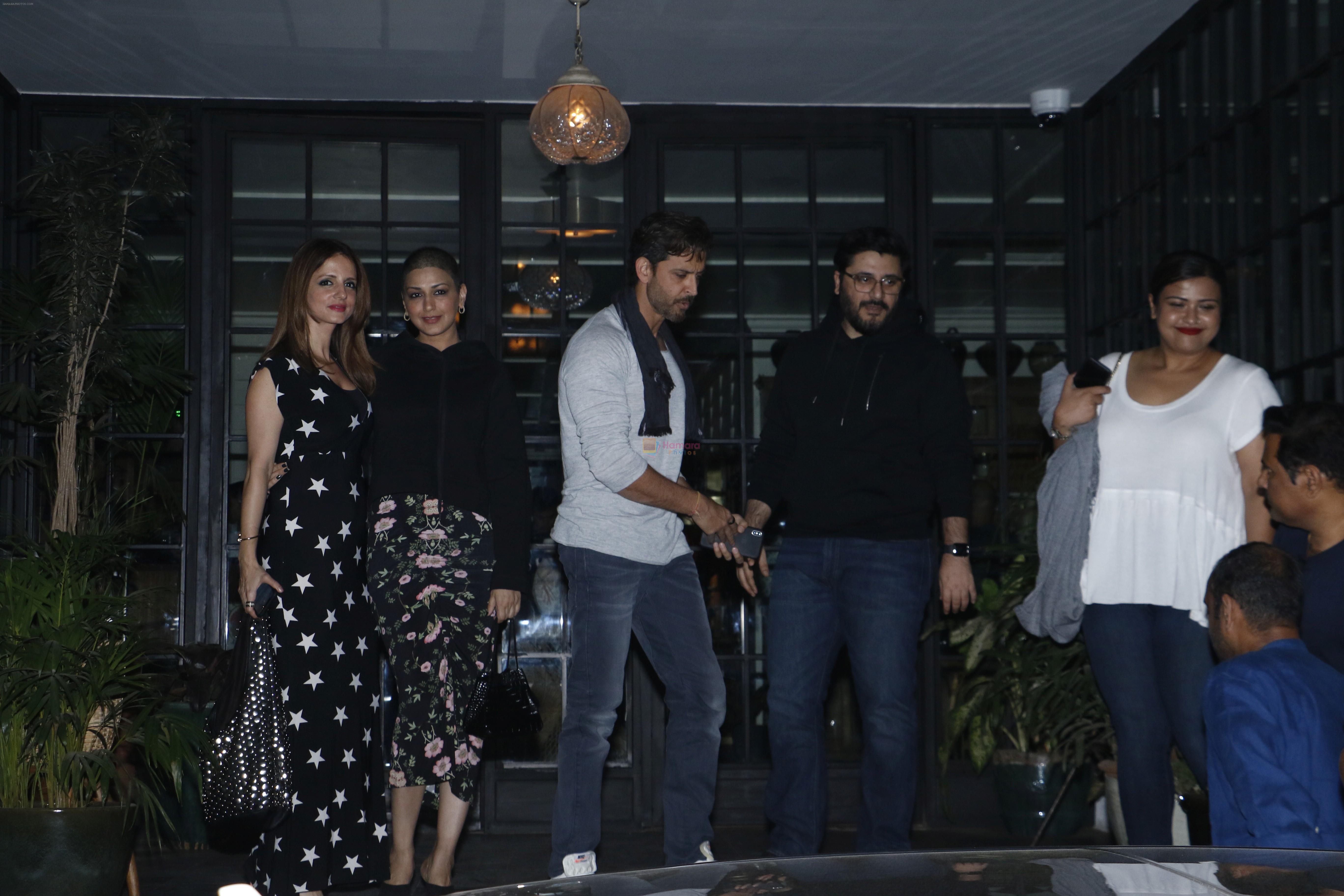 Suzanne Khan, Sonali Bendre, Hrithik Roshan, Goldie Behl at Hrithik Roshan birthday celebration at Soho House juhu on 10th Jan 2019