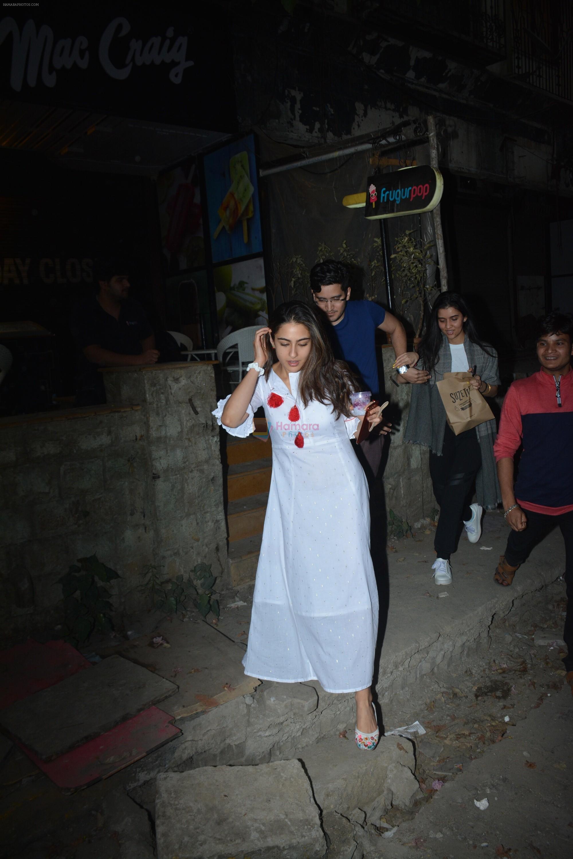 Sara Ali khan spotted at Kitchen Garden in bandra on 15th Jan 2019