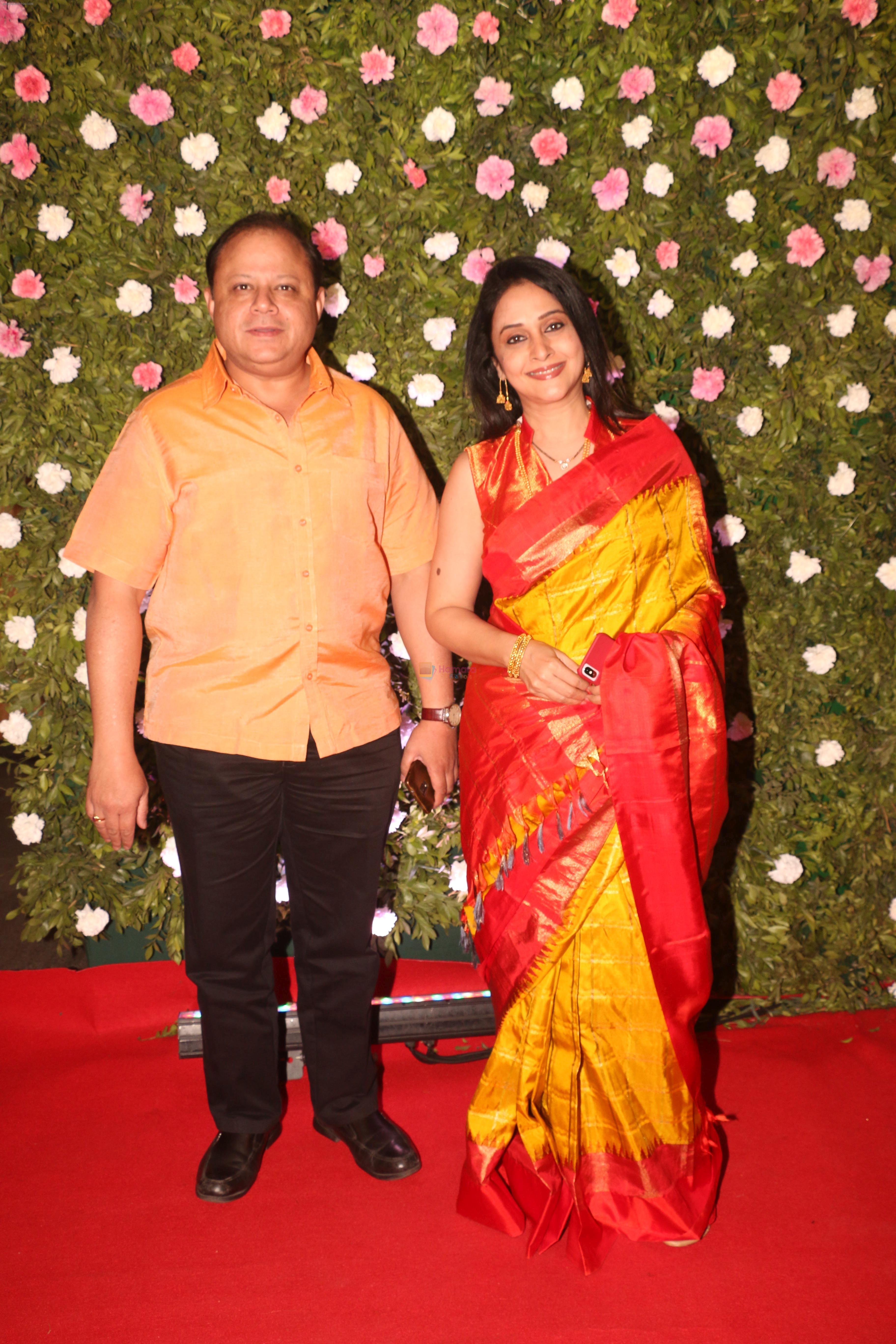 Mrinal Kulkarni at Raj Thackeray's son Amit's wediing in St Regis on 27th Jan 2019