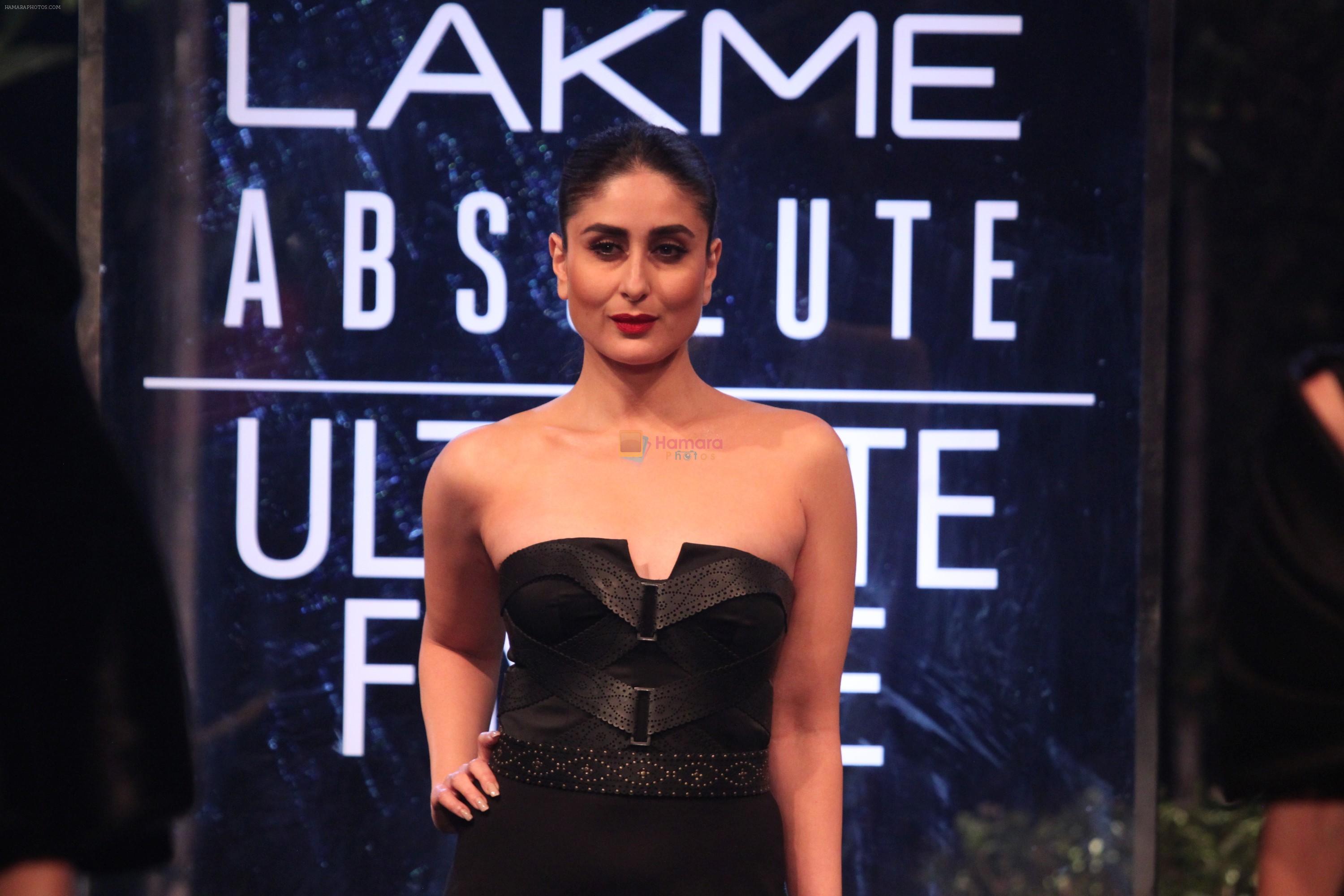 Kareena Kapoor Walks As Showstopper For Shantanu & Nikhil  Show on Lakme Fashion Show Day 5 on 3rd Feb 2019