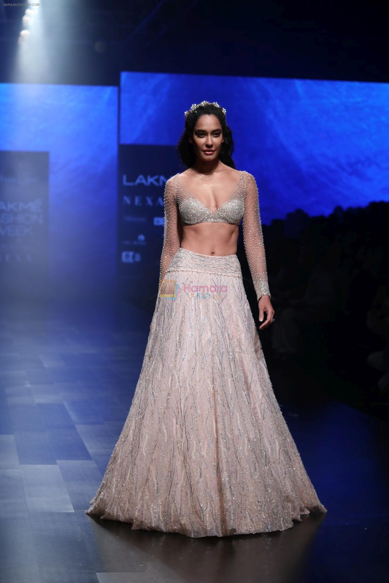 Lisa Haydon walk the ramp for Shehla Khan at Lakme Fashion Week 2019  on 3rd Feb 2019