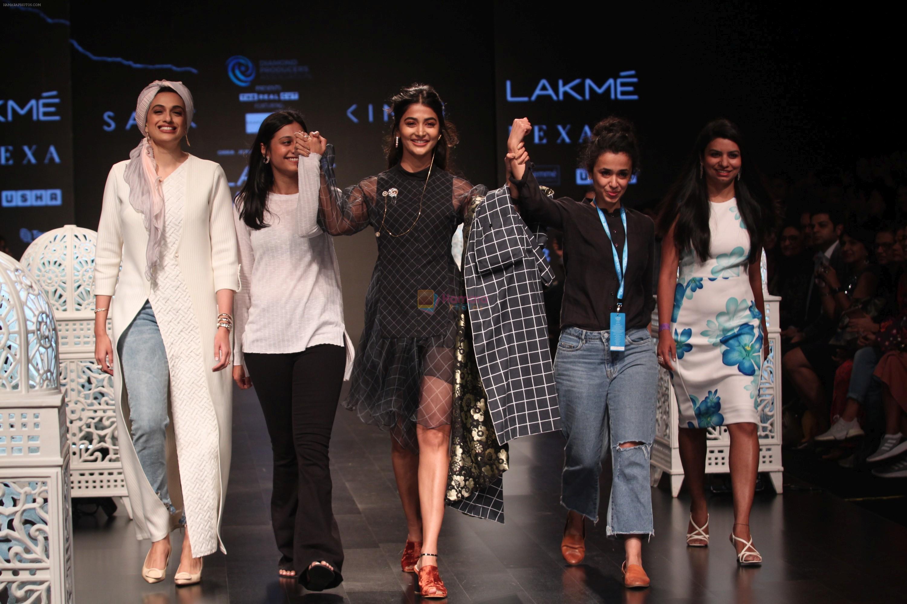 Pooja Hegde at Lakme Fashion Week 2019 Day 2 on 2nd Feb 2019