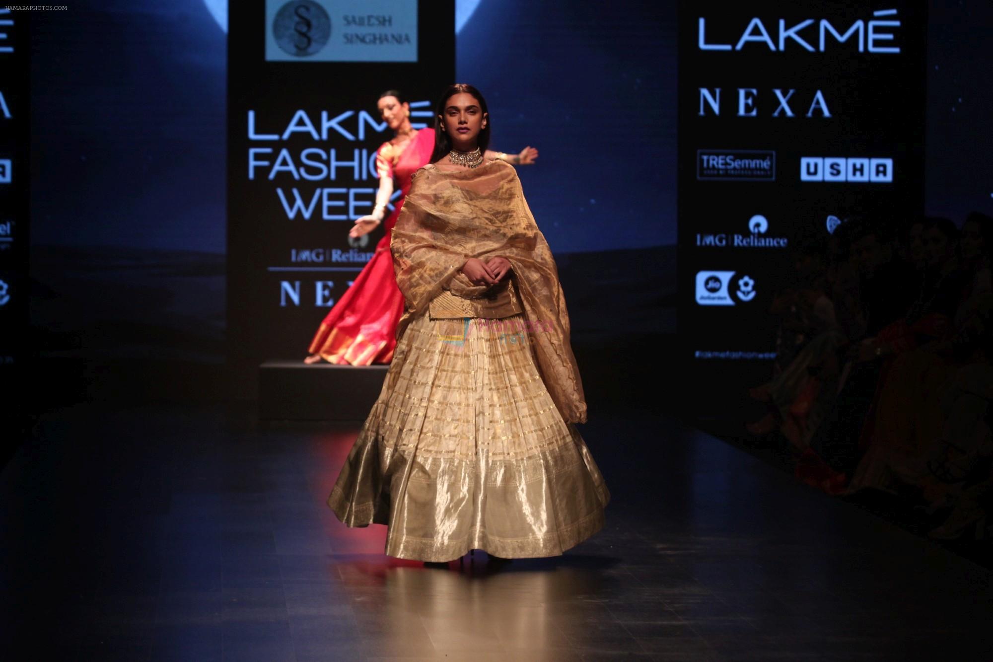 Aditi Rao Hydari walk the ramp for Latha Sailesh Singhania Show at Lakme Fashion Week 2019  on 3rd Feb 2019