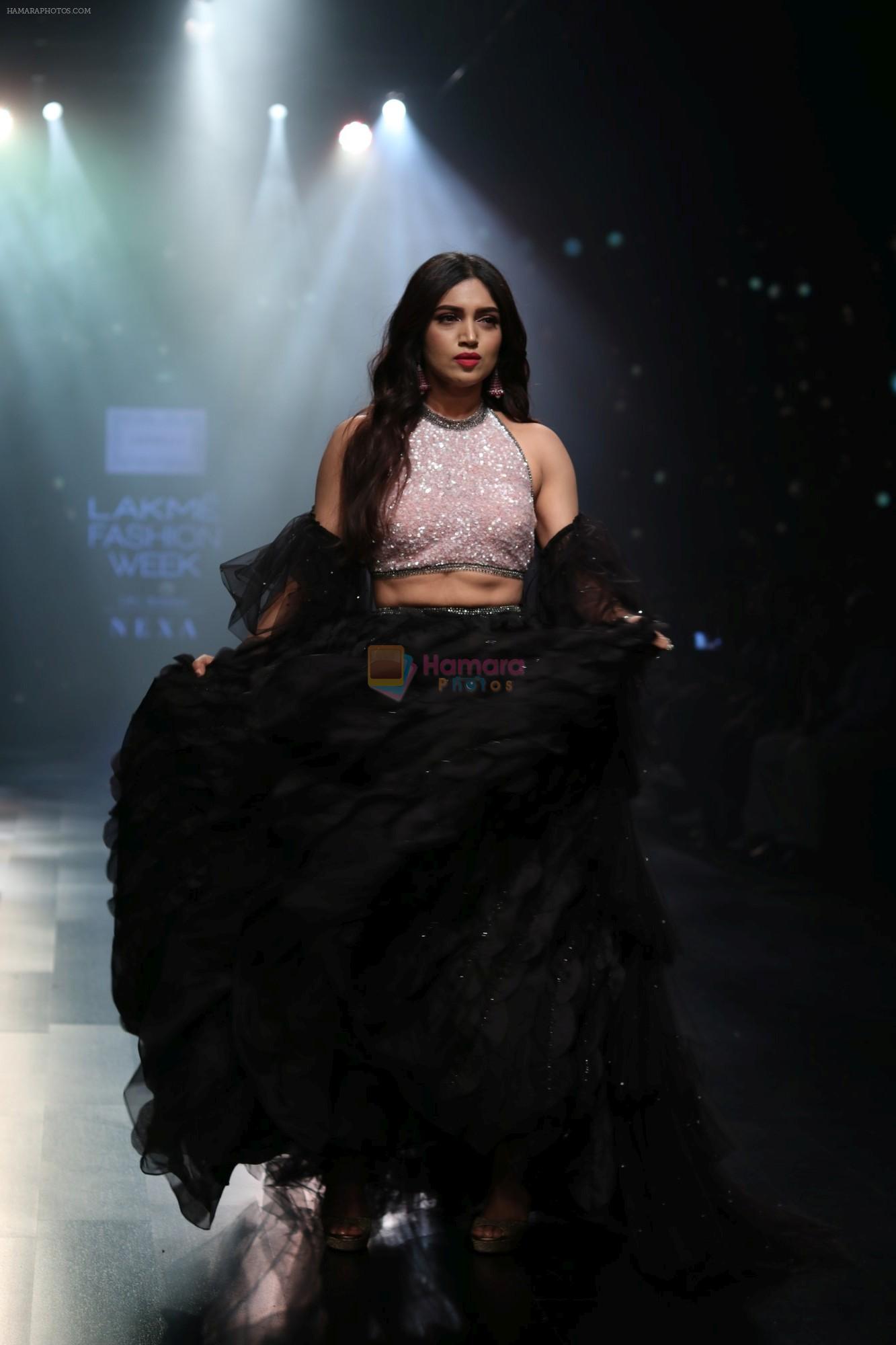 Bhumi Pednekar walk the ramp for Shehla Khan at Lakme Fashion Week 2019  on 3rd Feb 2019