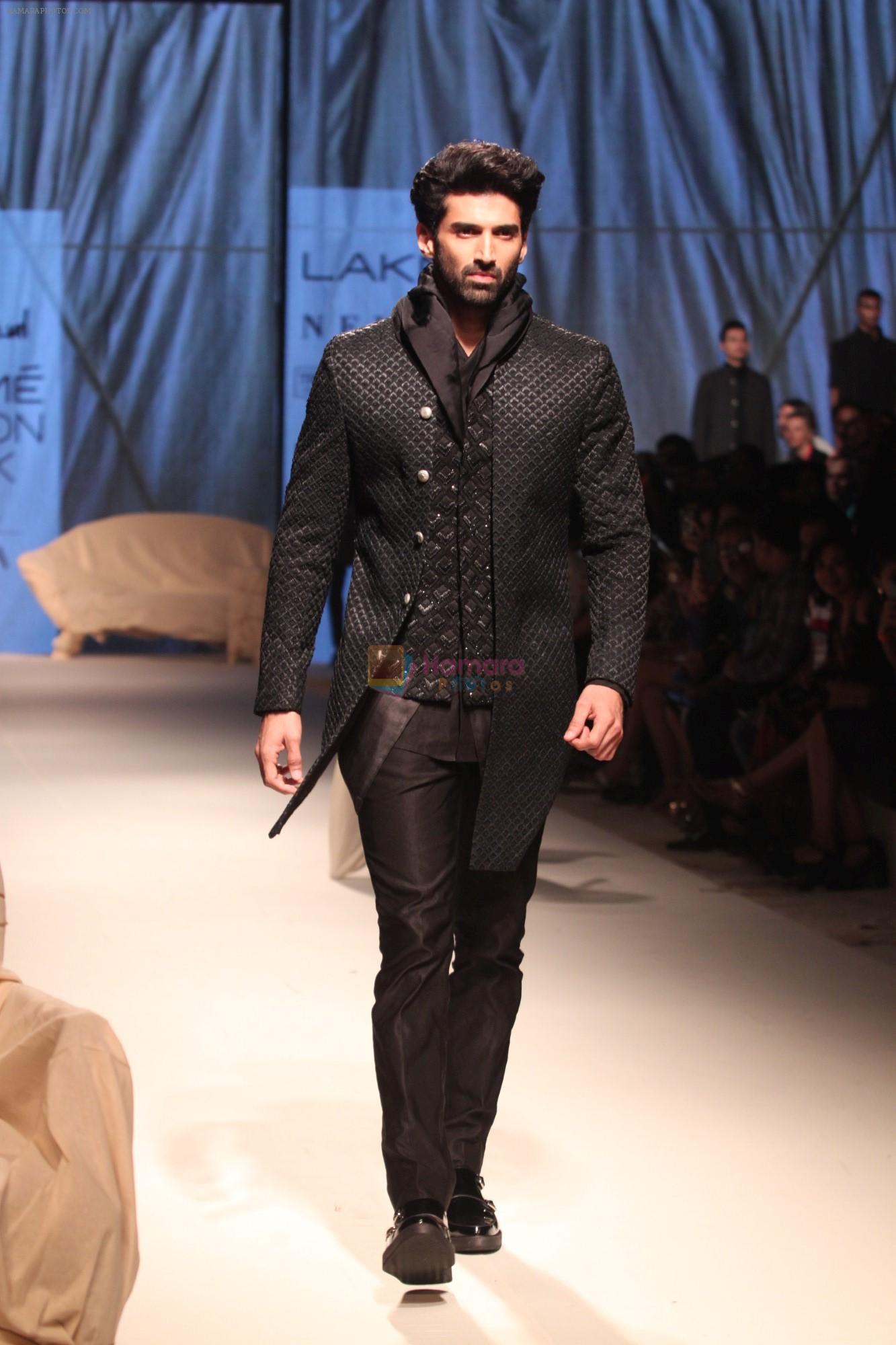 Aditya Roy Kapoor walk the ramp for Kunal Rawal at Lakme Fashion Week 2019  on 3rd Feb 2019