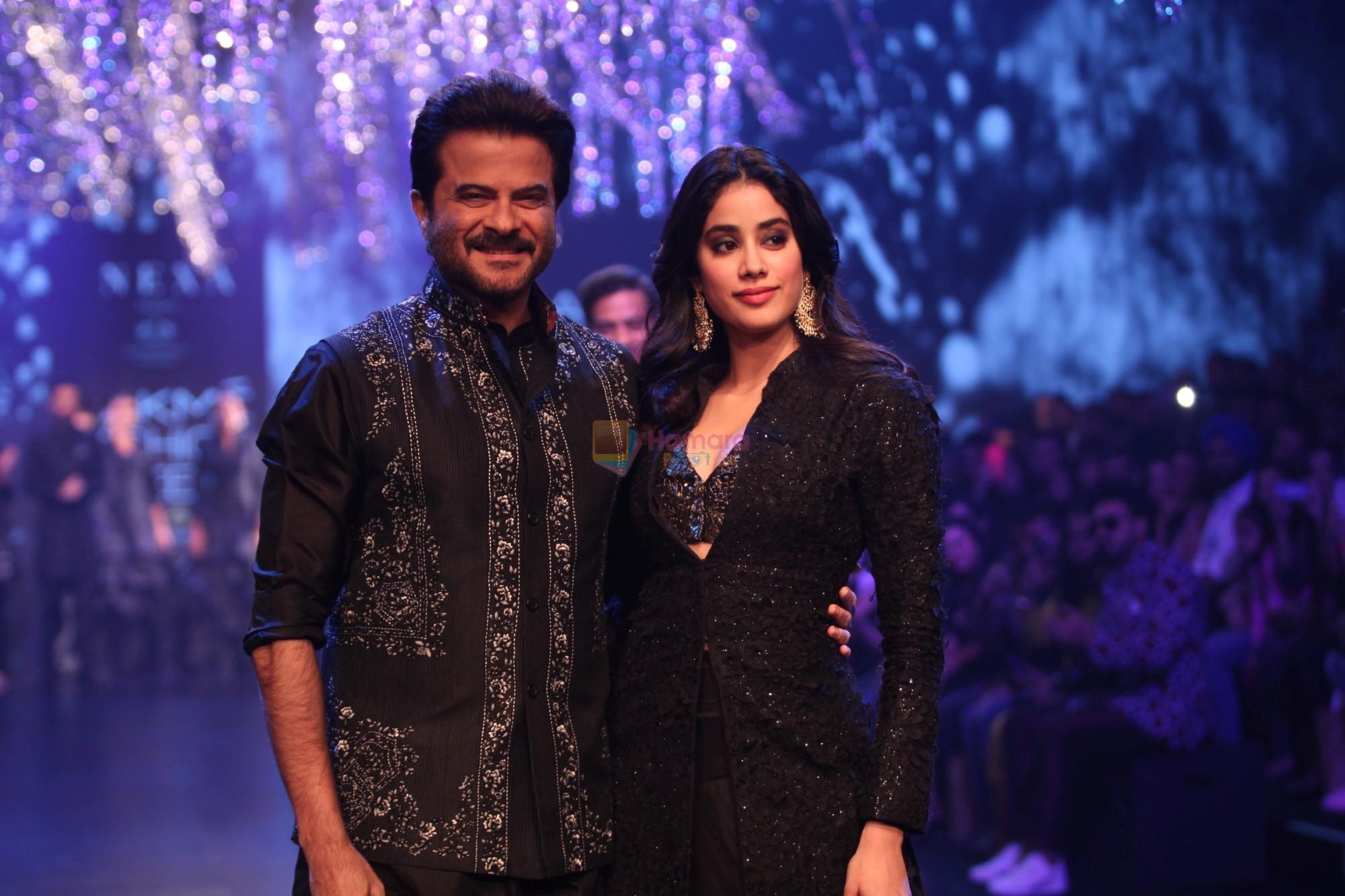 Janhvi Kapoor, Anil Kapoor walk the ramp for Raghavendra Rathore at Lakme Fashion Week 2019  on 3rd Feb 2019