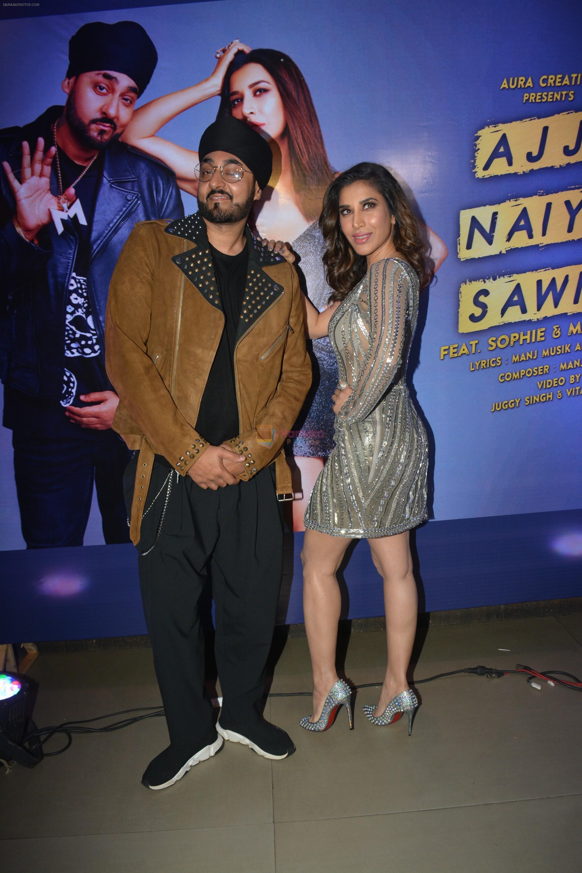 Manj Musik, Sophie at Sophie Choudry's single launch at JLWA in bandra on 5th Feb 2019
