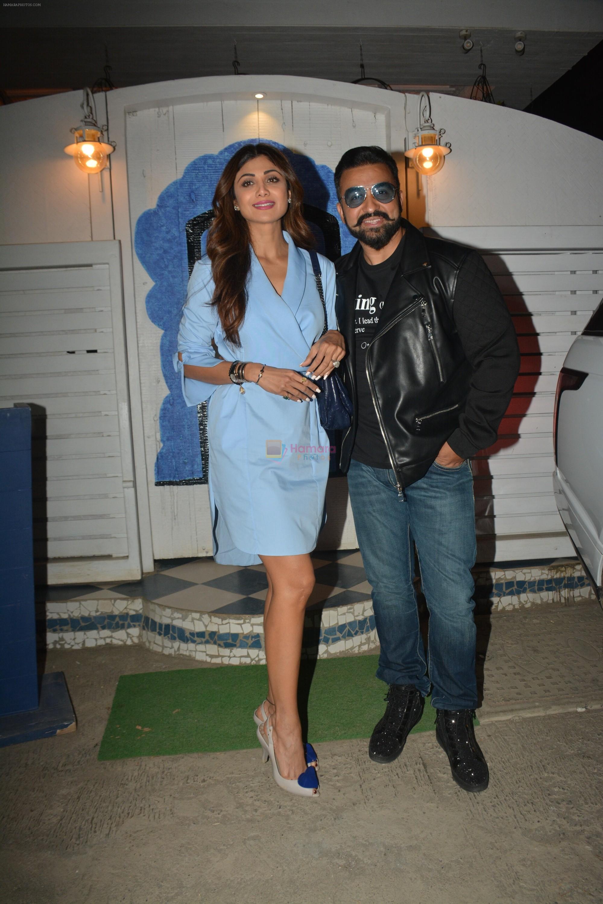 Shilpa Shetty, Raj Kundra at the baby shower of her manager in bandra on 8th Feb 2019