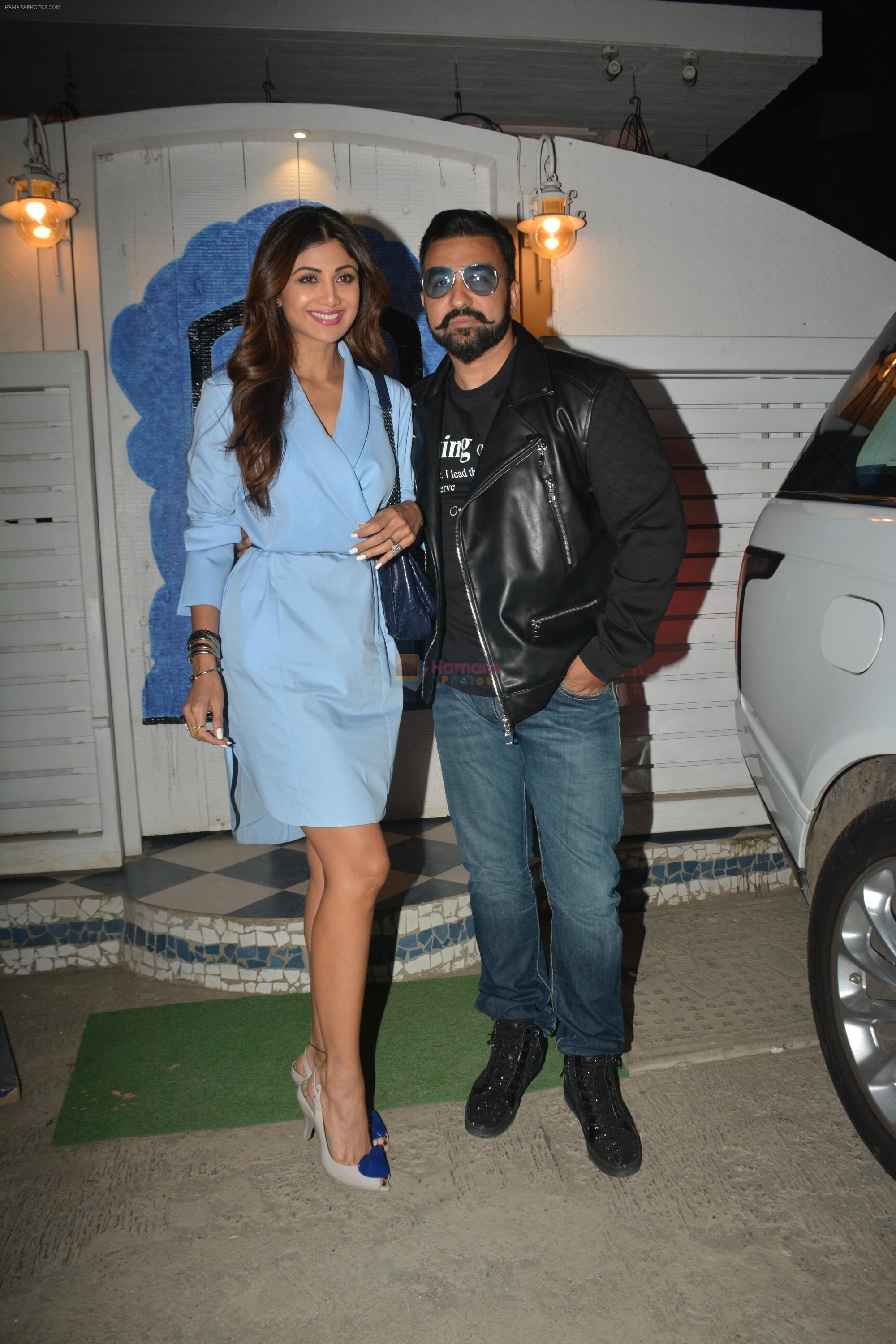 Shilpa Shetty, Raj Kundra at the baby shower of her manager in bandra on 8th Feb 2019