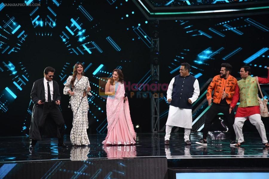 Anil Kapoor, Madhuri Dixit, Shilpa Shetty, Anurag Basu, Geeta Kapoor on sets of Super Dancer chapter 3 on 11th Feb 2019