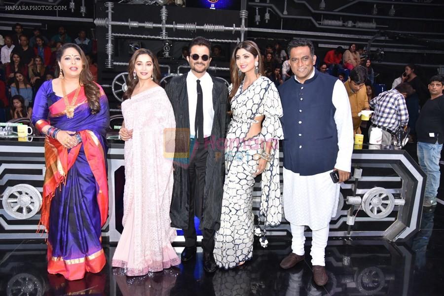 Anil Kapoor, Madhuri Dixit, Shilpa Shetty, Anurag Basu, Geeta Kapoor on sets of Super Dancer chapter 3 on 11th Feb 2019