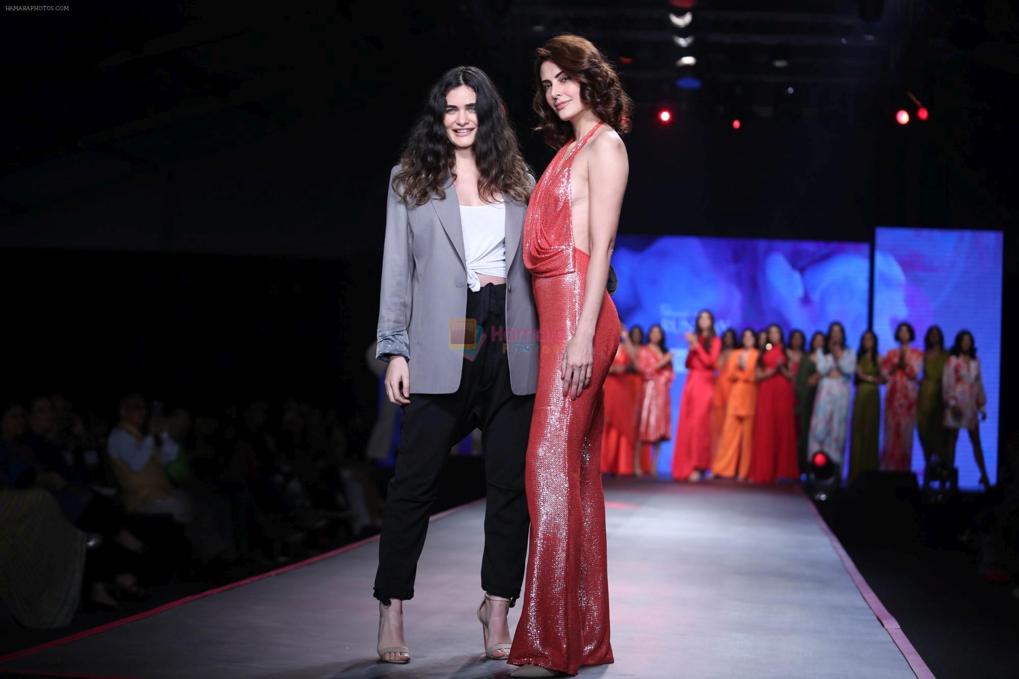 Mandana Karimi at Smile Foundation & Designer Sailesh Singhania fashion show for the 13th edition of Ramp for Champs at the race course in mahalxmi on 13th Feb 2019
