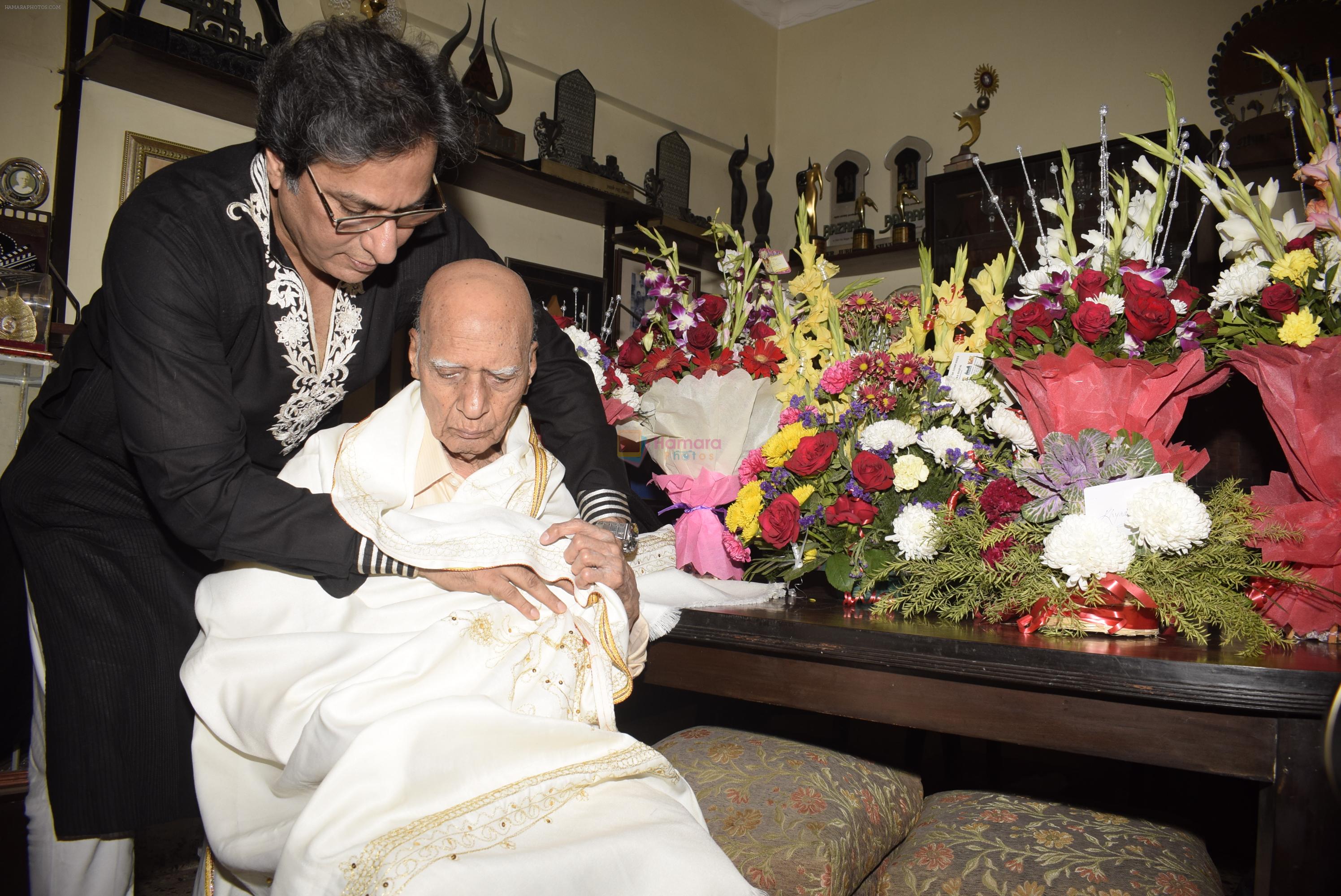 Khayyam birthday celebration at his home in Juhu on 19th Feb 2019