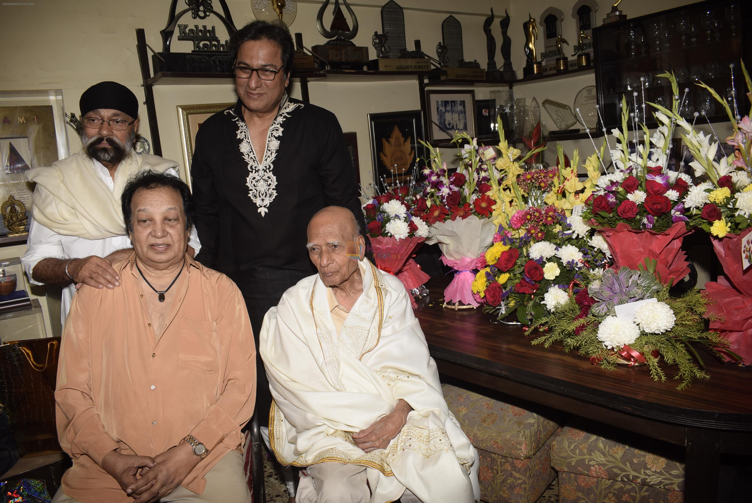 Khayyam birthday celebration at his home in Juhu on 19th Feb 2019