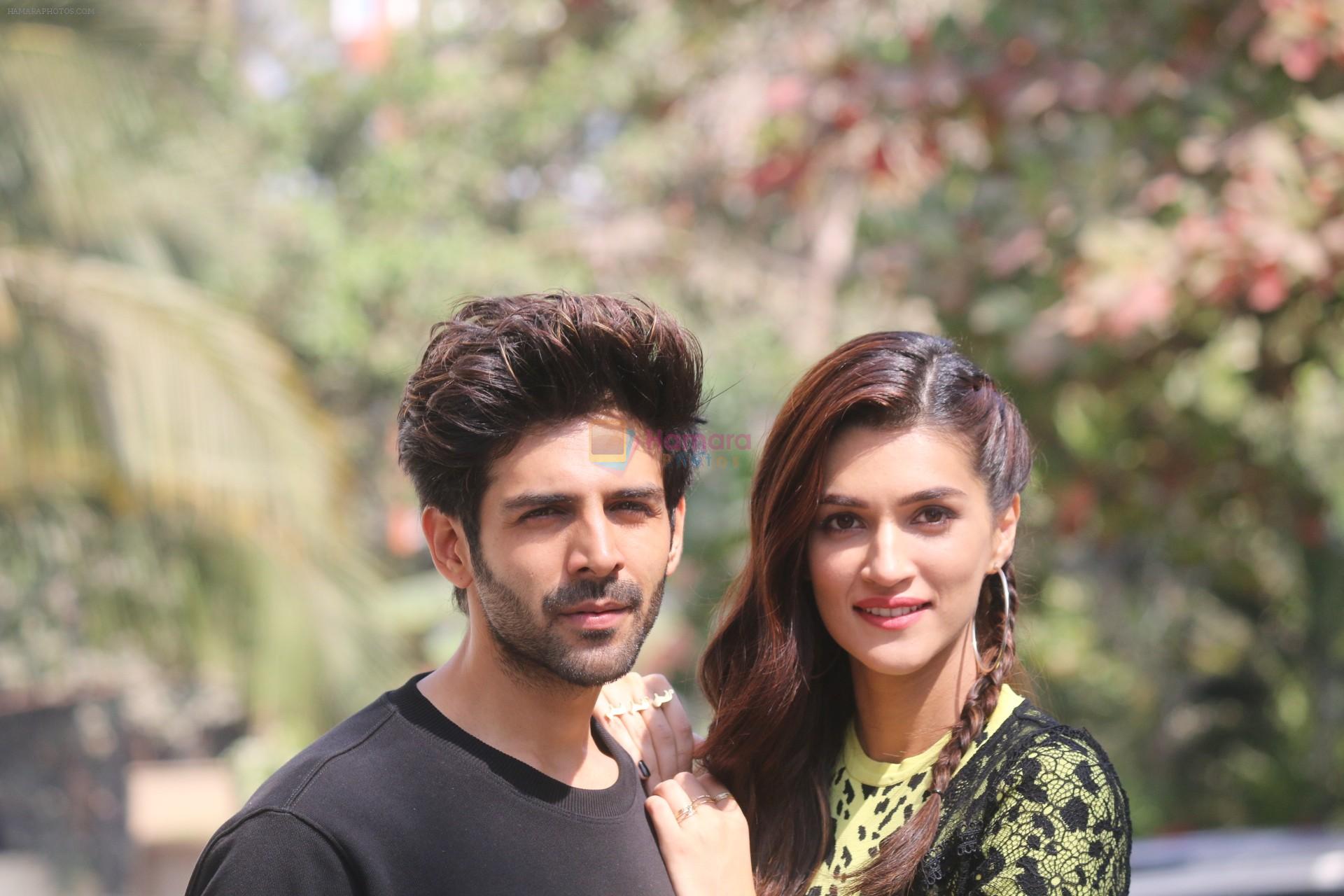 Kriti Sanon & Kartik Aaryan at the media interactions for film LukaChuppi at jw marriott juhu on 19th Feb 2019