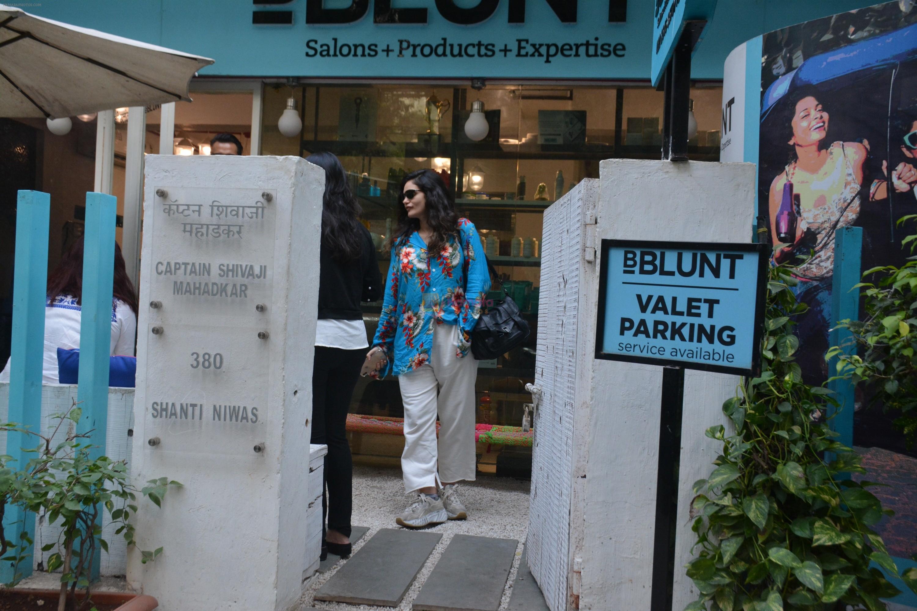 Arjun Rampal & Gabriella spotted spotted at bblunt bandra on 26th Feb 2019