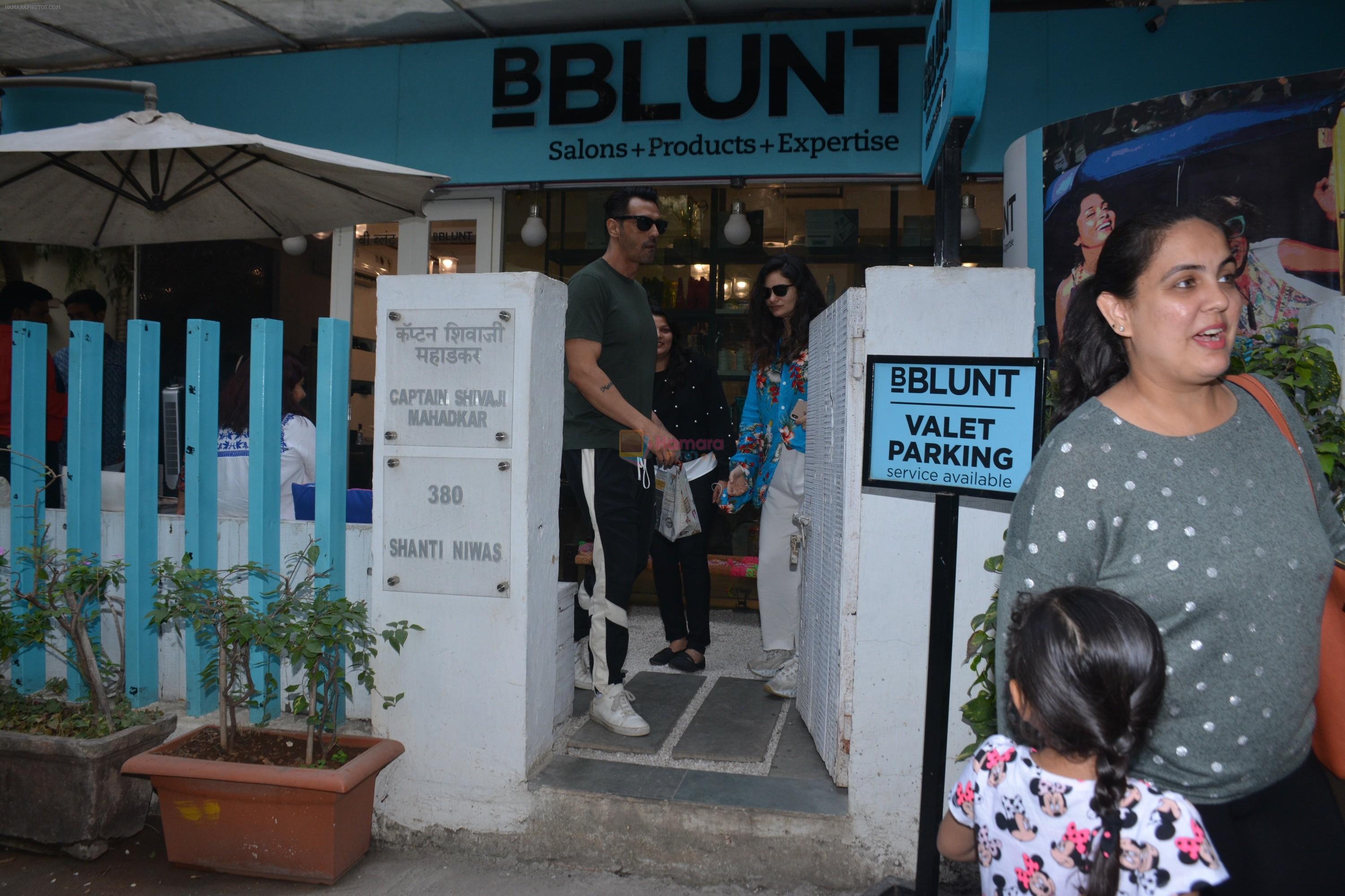 Arjun Rampal & Gabriella spotted spotted at bblunt bandra on 26th Feb 2019