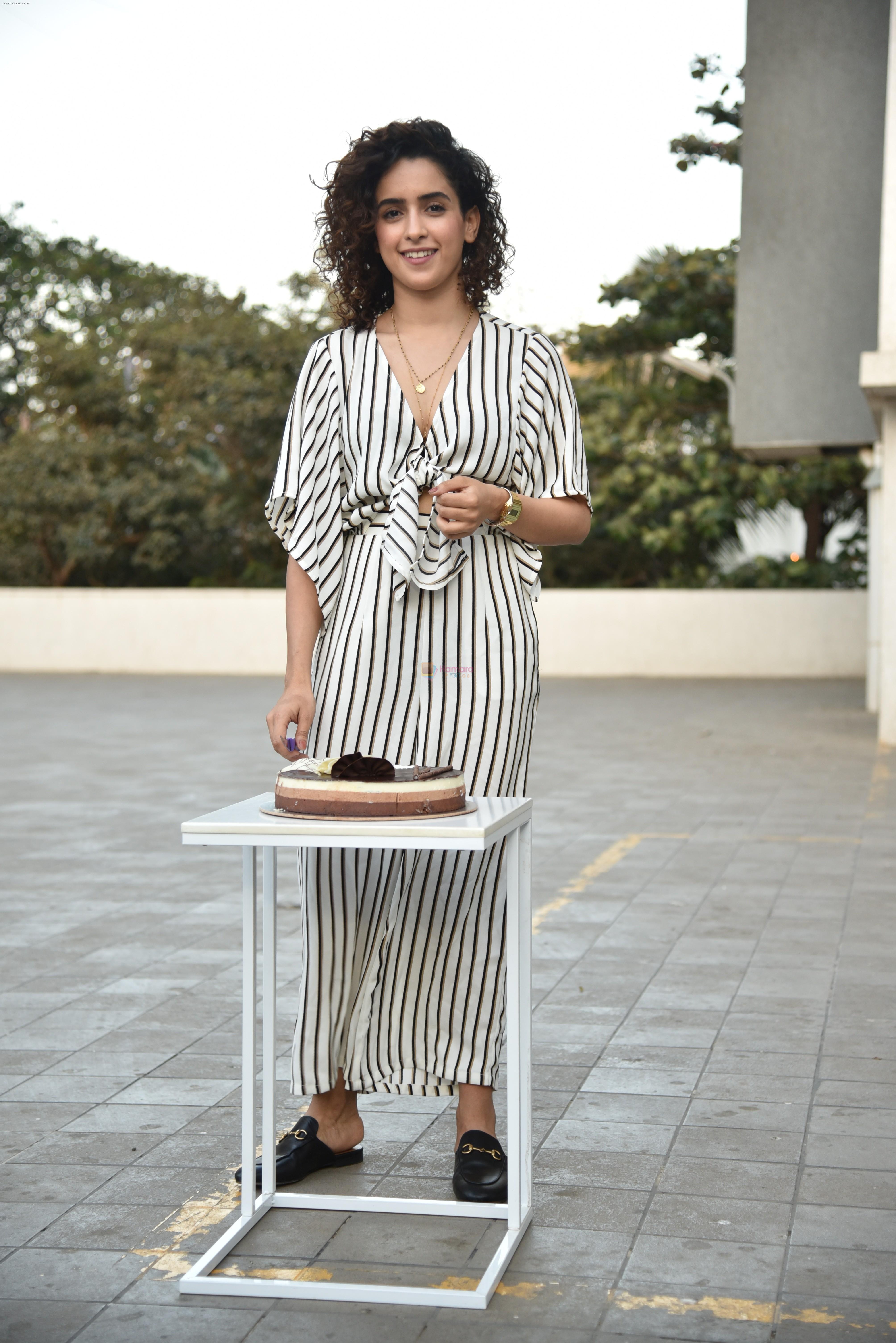 Sanya Malhotra Celebrate Birthday With Media on 26th Feb 2019