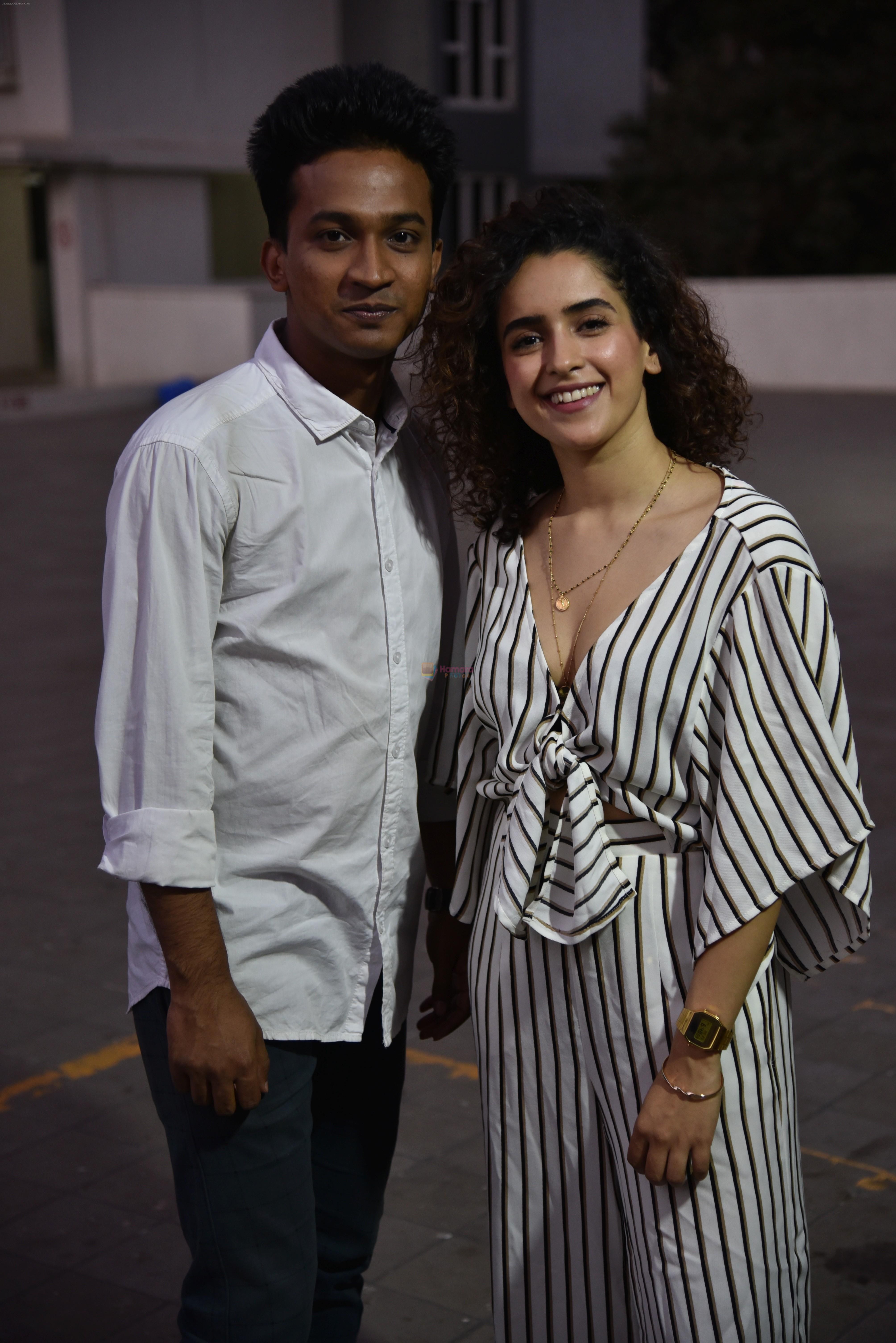 Sanya Malhotra Celebrate Birthday With Media on 26th Feb 2019