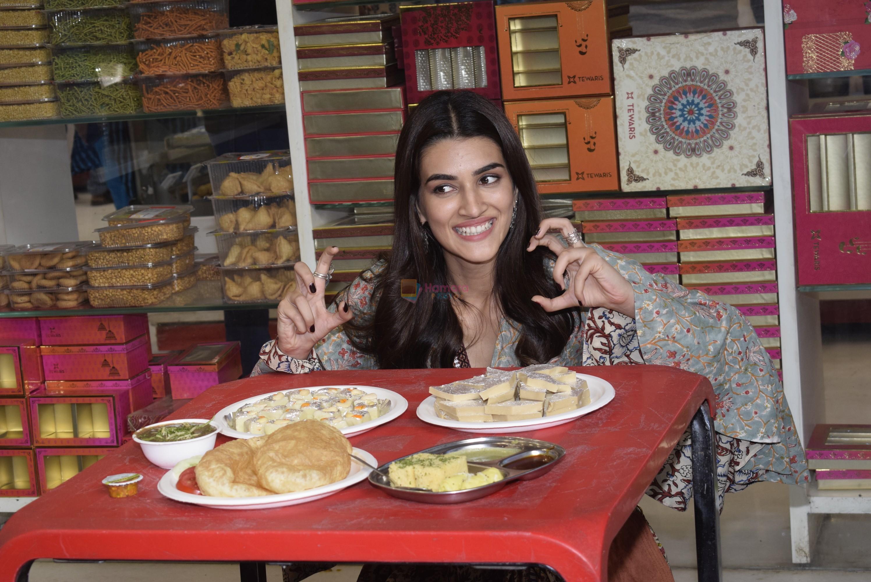 Kriti Sanon at Tewari Sweets to celebrate the success of film Luka Chuppi on 4th March 2019