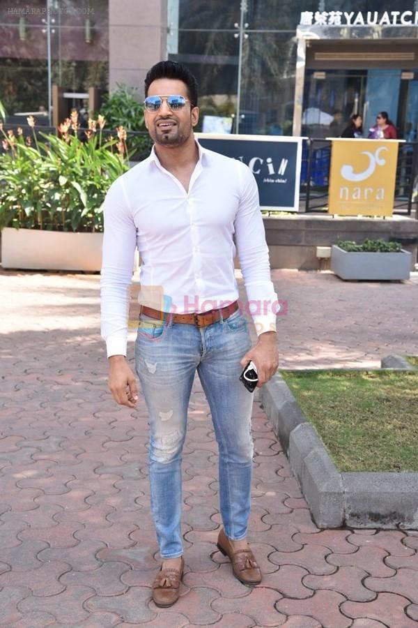 Upen Patel Spotted At Yauatcha Restaurant Along With Olympic Gold Medalist Abhinav Bindra on 10th March 2019