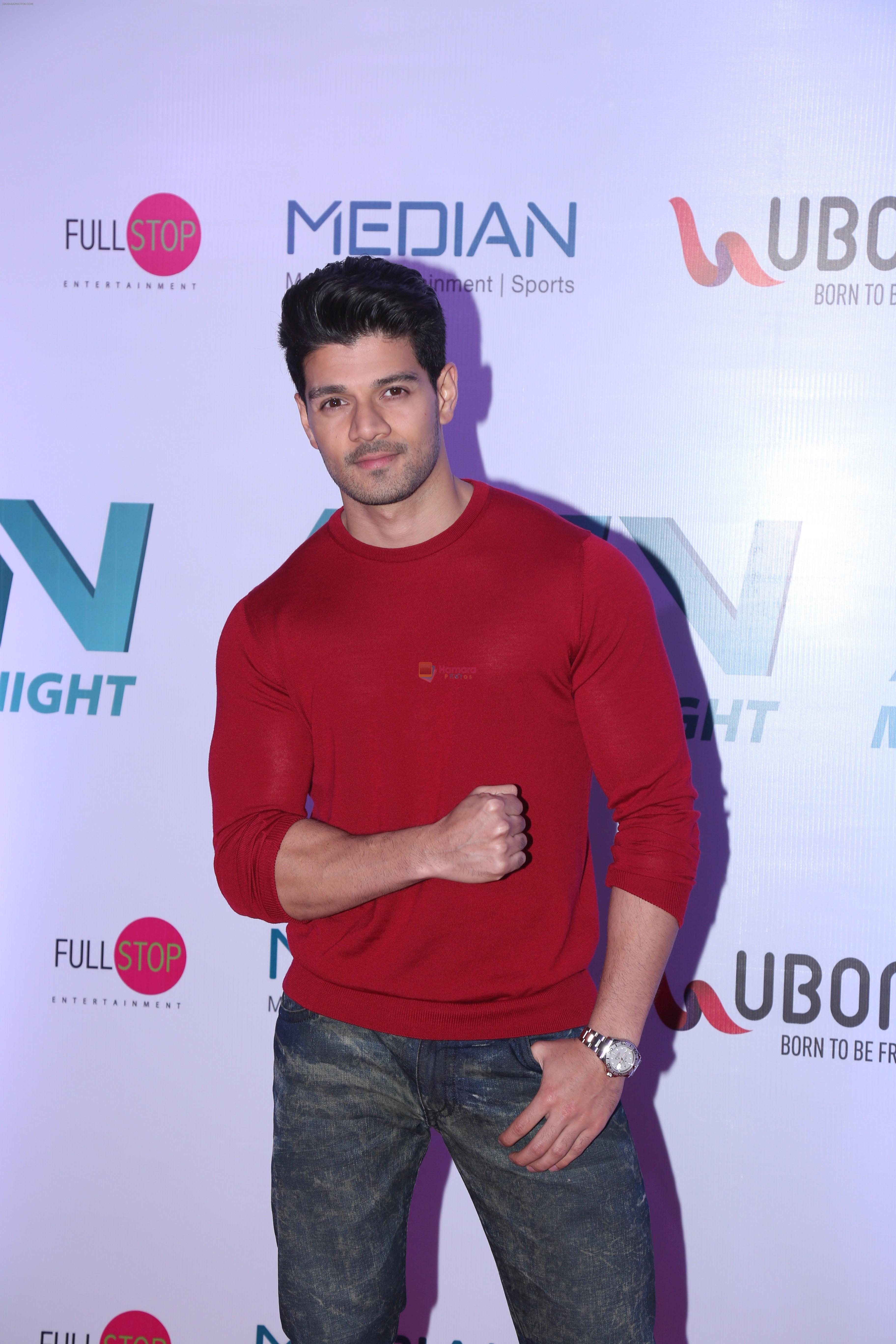 Sooraj Pancholi at the Launch of Matrix Fight Night by Tiger & Krishna Shroff at NSCI worli on 12th March 2019