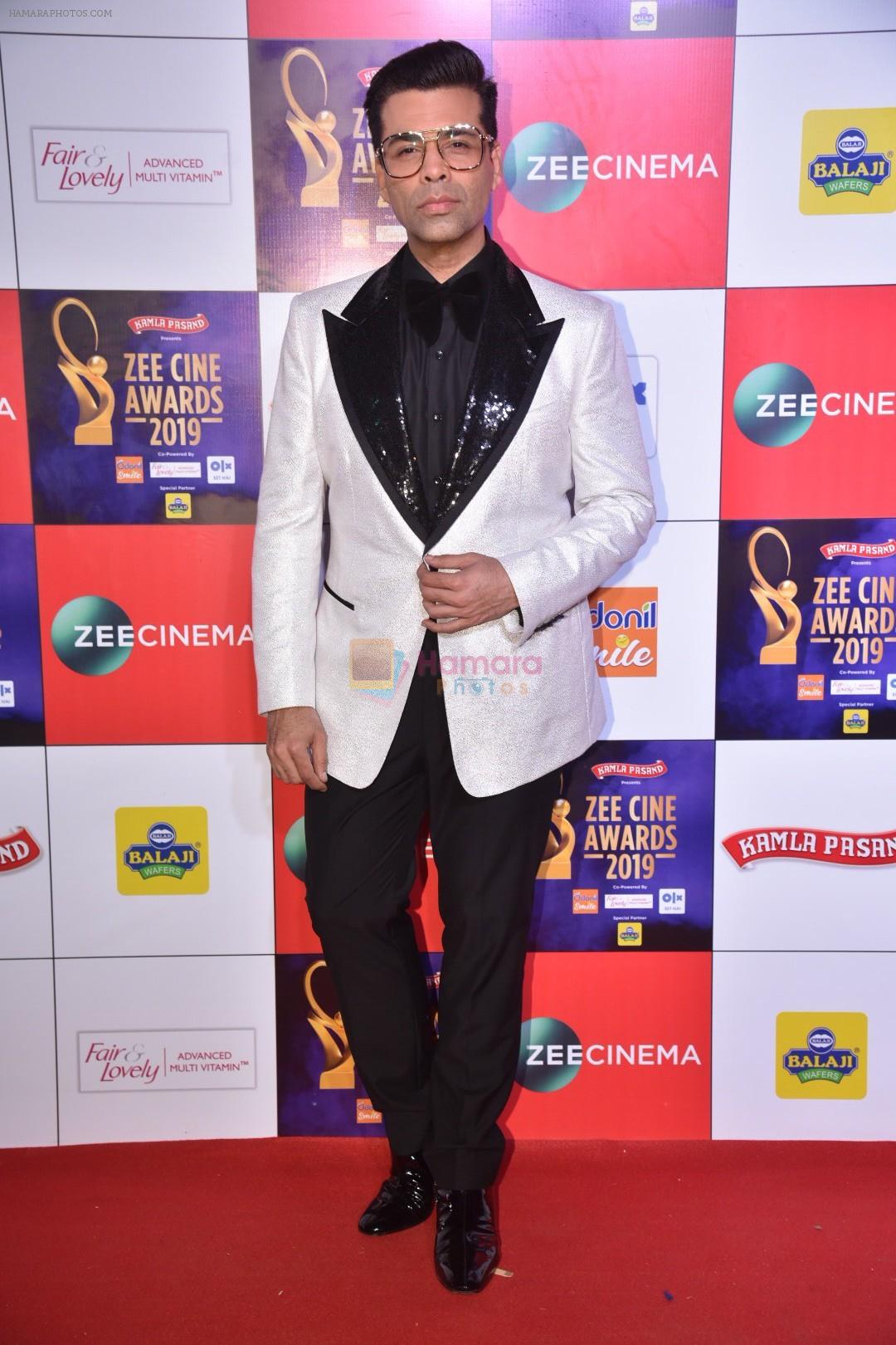 Karan Johar at Zee cine awards red carpet on 19th March 2019