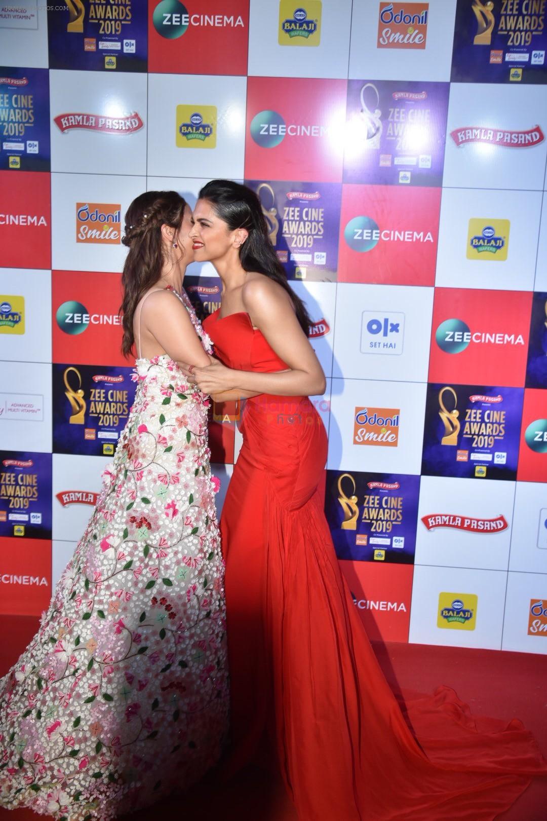 Deepika Padukone at Zee cine awards red carpet on 19th March 2019