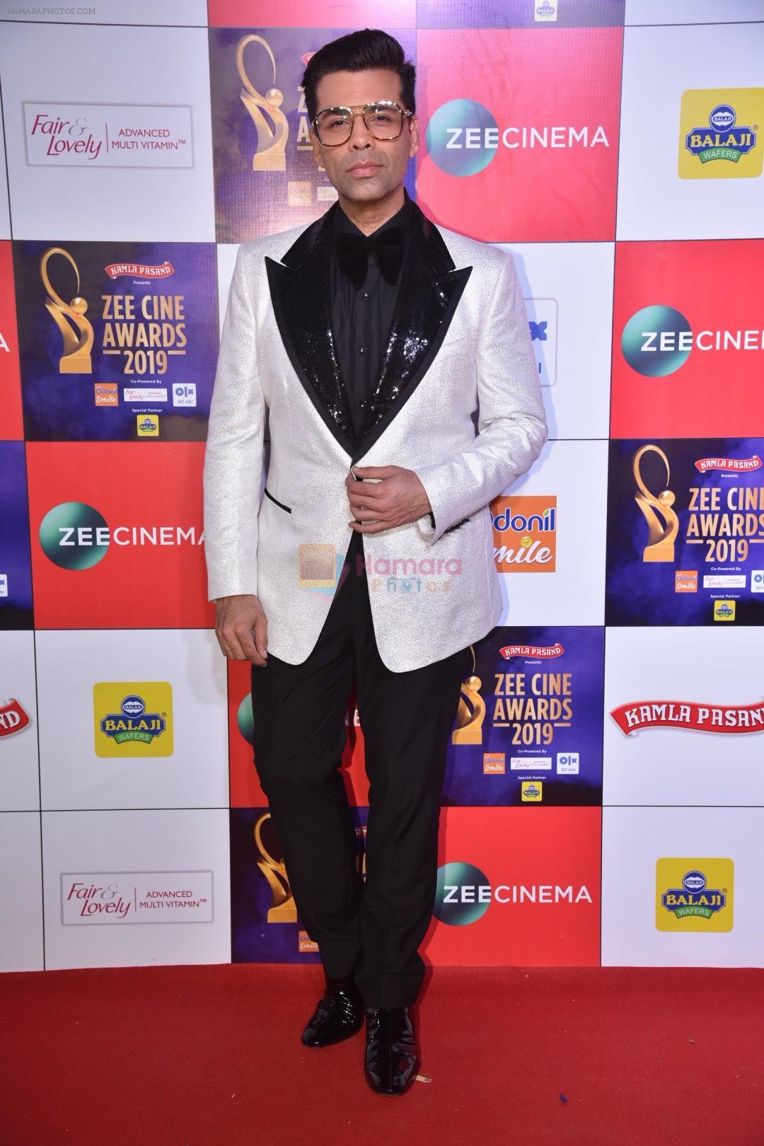 Karan Johar at Zee cine awards red carpet on 19th March 2019