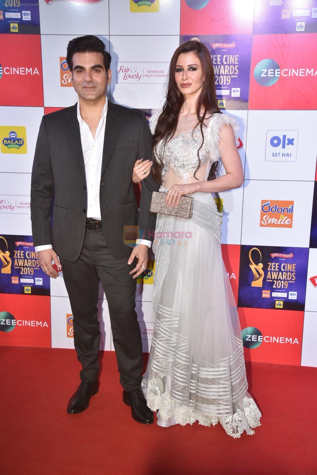 Arbaaz Khan, Georgia Andriani at Zee cine awards red carpet on 19th March 2019