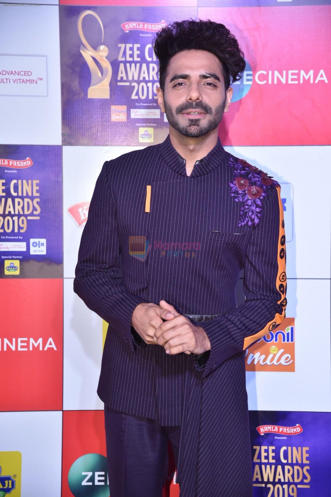 Aparshakti Khurana at Zee cine awards red carpet on 19th March 2019