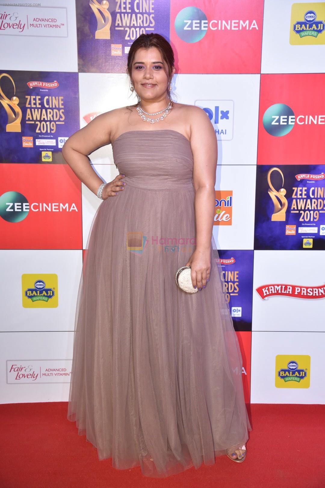 Shikha Talsania at Zee cine awards red carpet on 19th March 2019