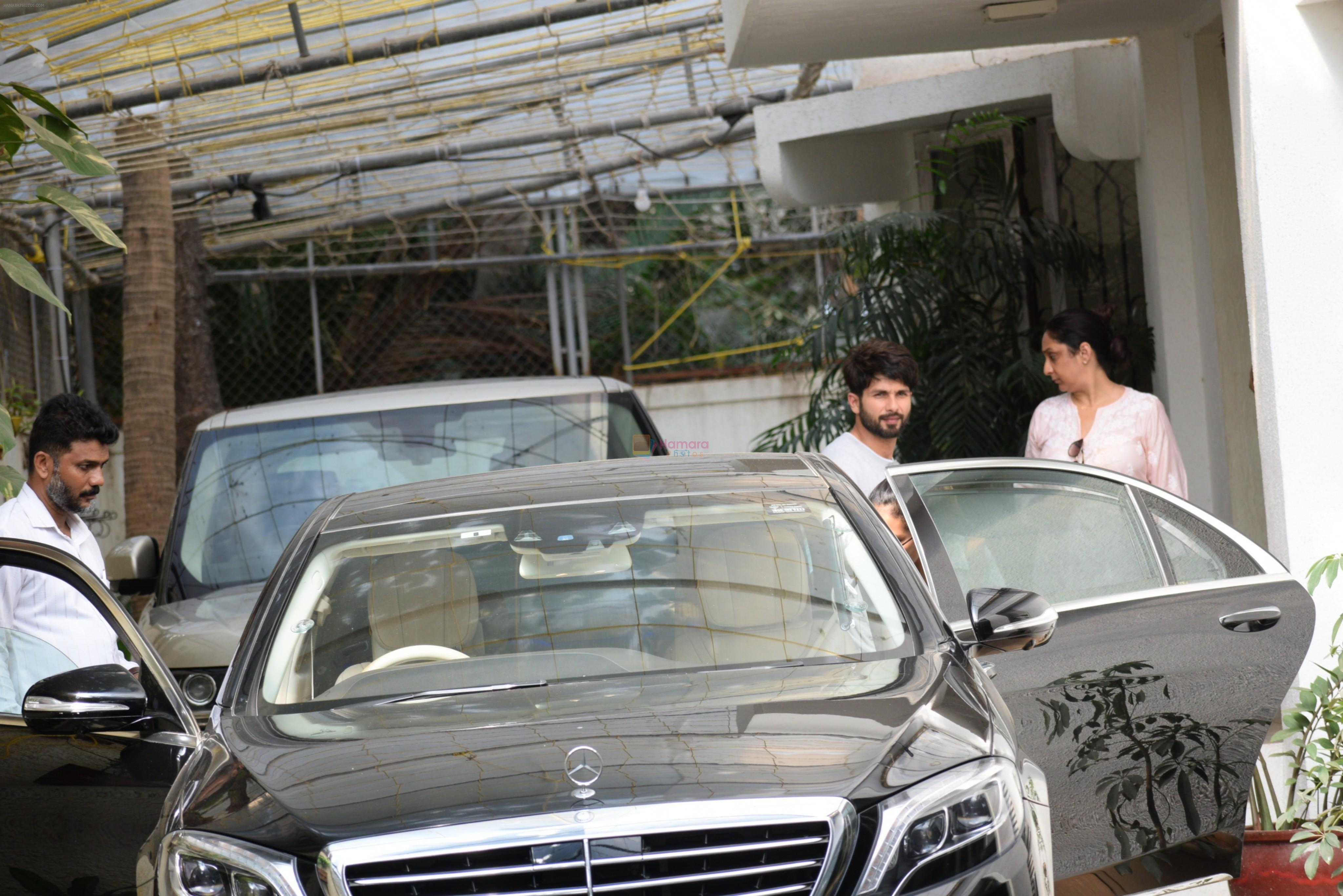 Shahid & Mira spotted sunny sound juhu on 5th June 2019