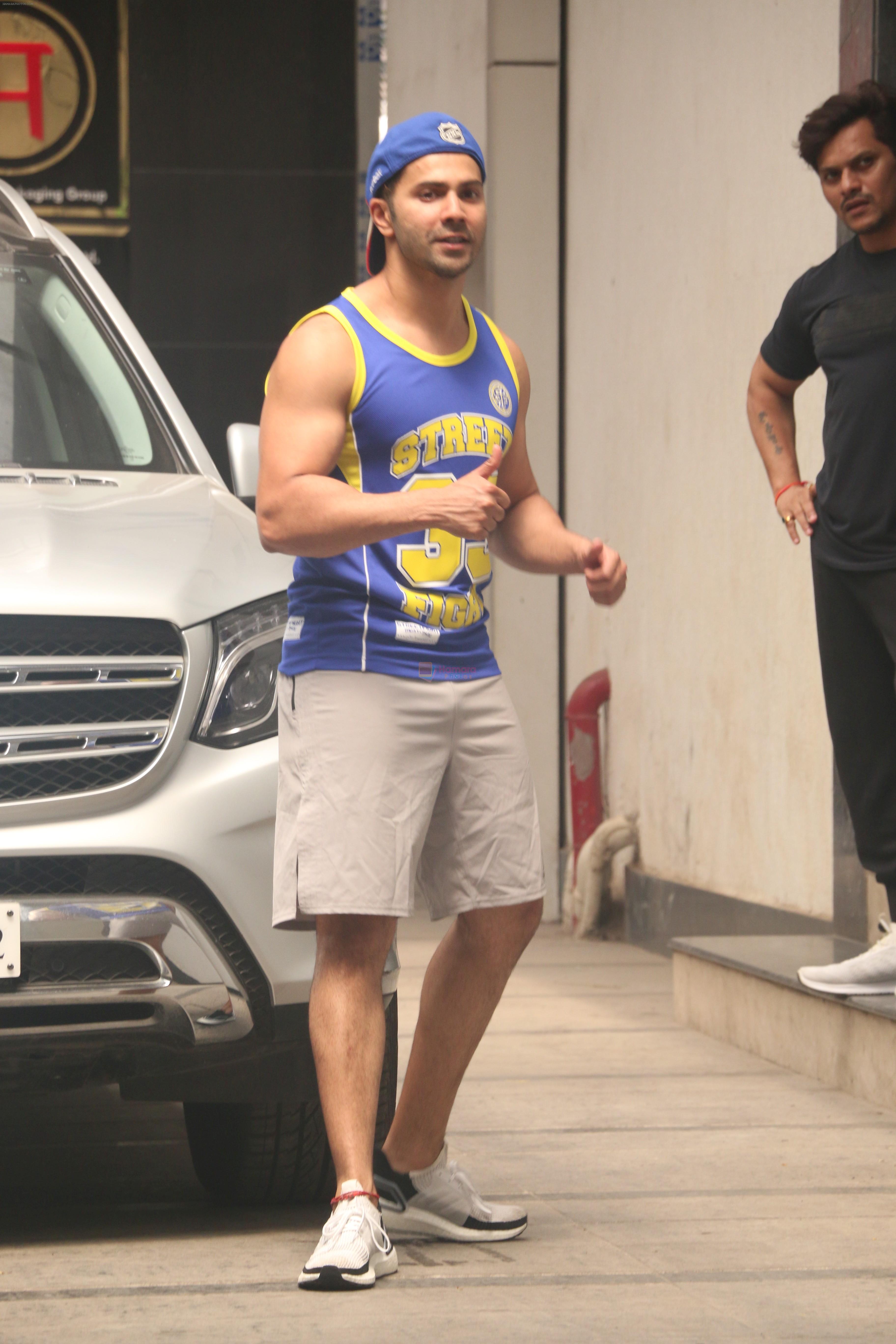 Varun Dhawan spotted at gym in bandra on 10th June 2019