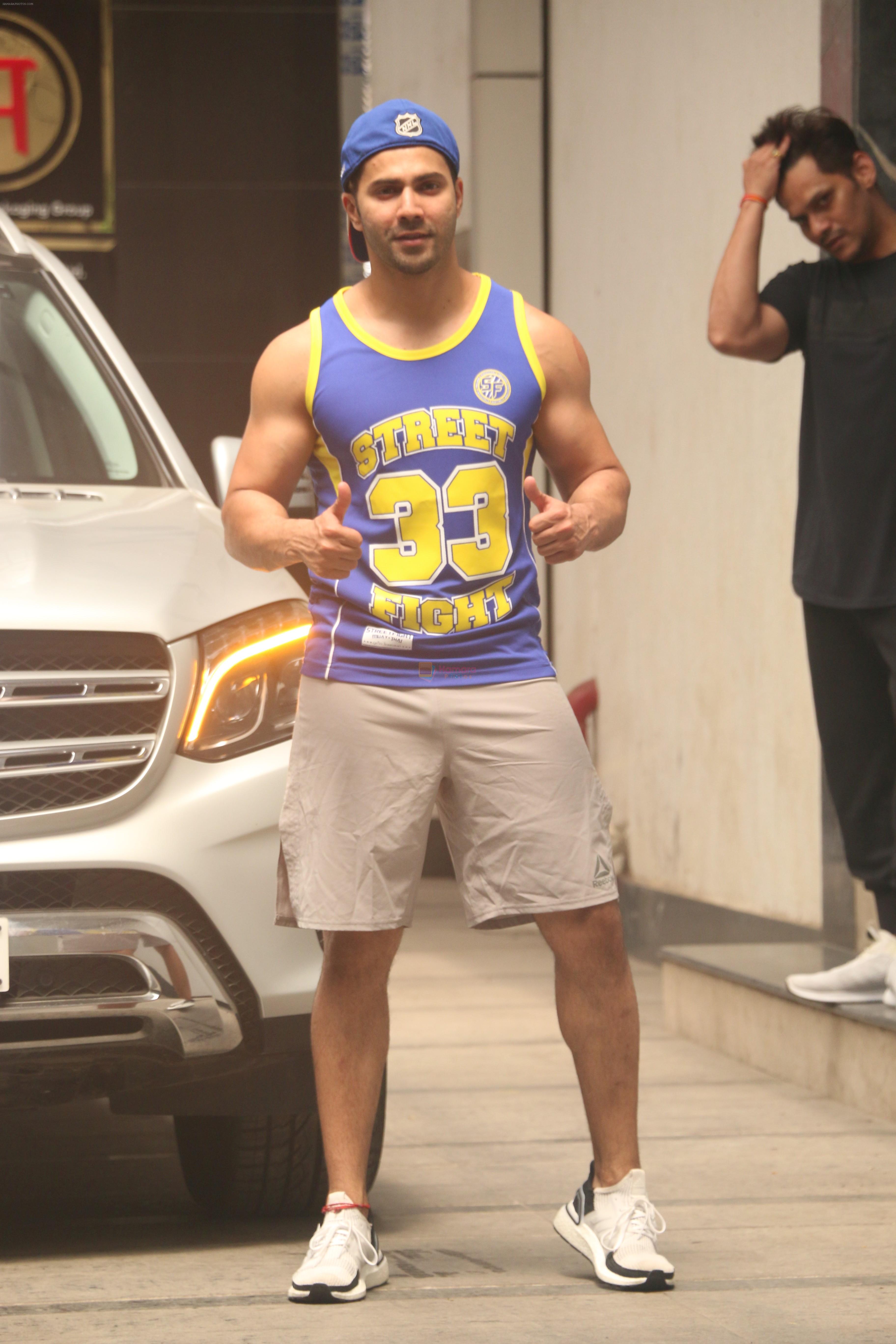 Varun Dhawan spotted at gym in bandra on 10th June 2019