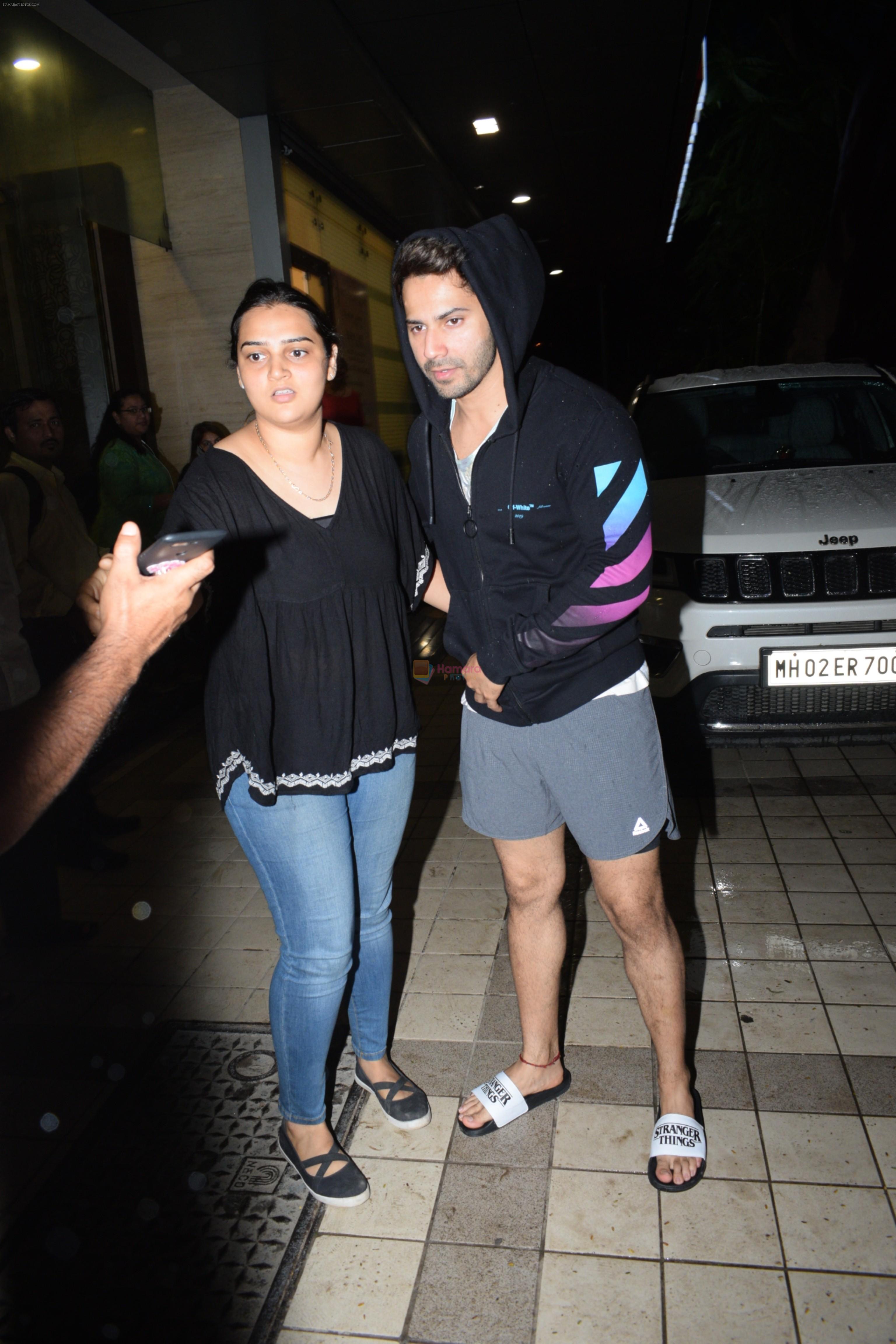 Varun Dhawan with family & girlfriend Natasha Dalal spotted at his office in juhu on 15th June 2019
