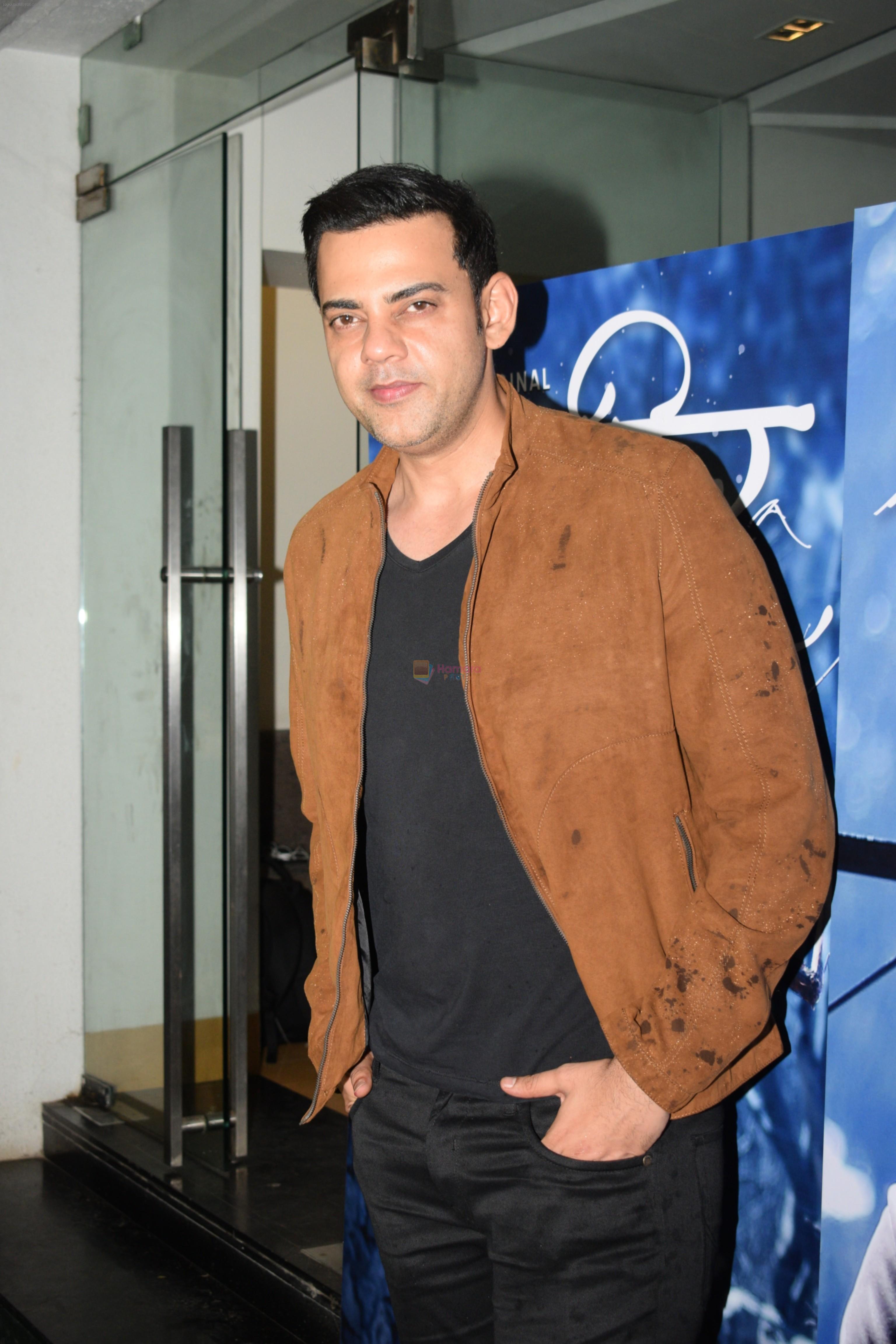 Nachiket Barve at the Screening of Zee5's original Kaafir in sunny sound juhu on 15th June 2019