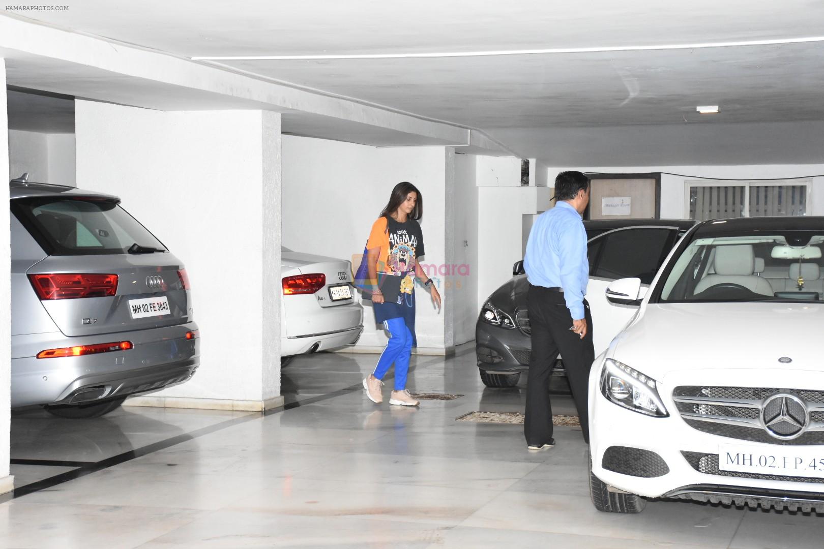 Shweta Bachchan Nanda spotted at Karan Johar's house in bandra on 17th June 2019