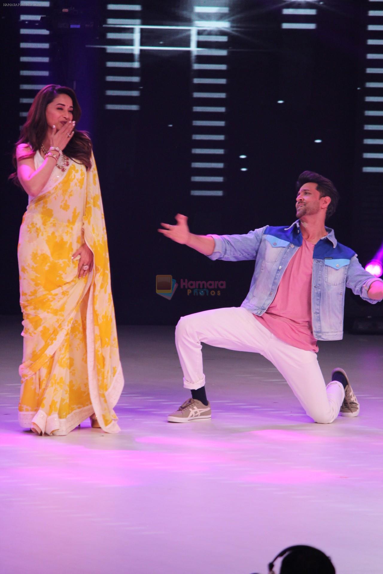 Hrithik Roshan, Madhuri Dixit on the sets of colors Dance Deewane in filmcity on 2nd July 2019